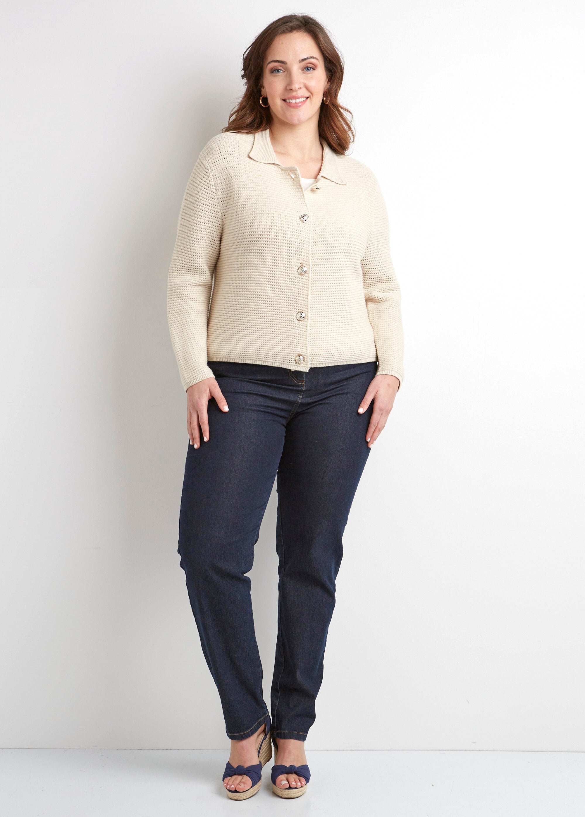 Cardigan_tinta_unita_abbottonato_con_colletto_a_maniche_lunghe_Beige_SF1_curvy