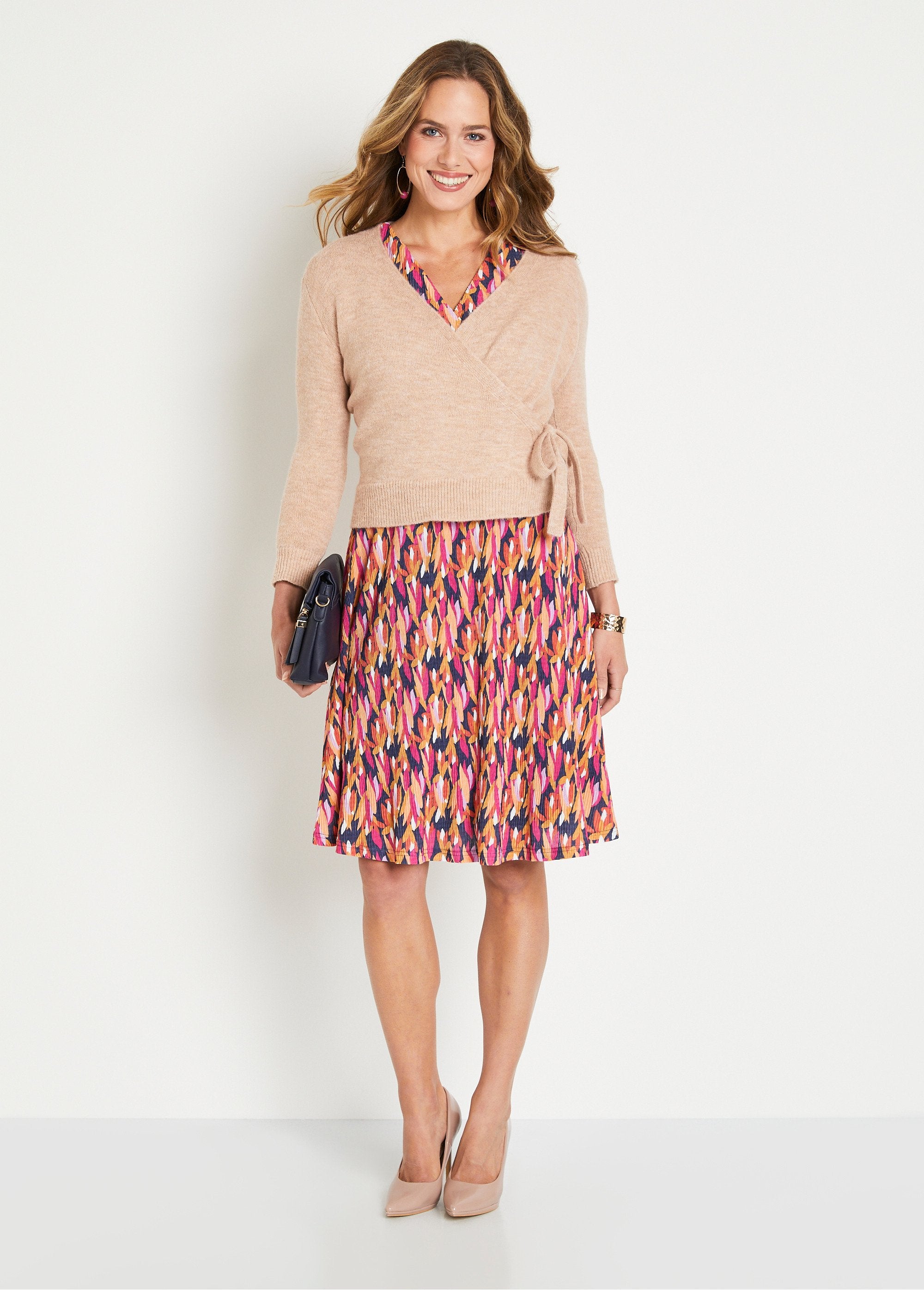 Cardigan_corto_avvolgente_in_maglia_muschiata_Beige_SF1_slim