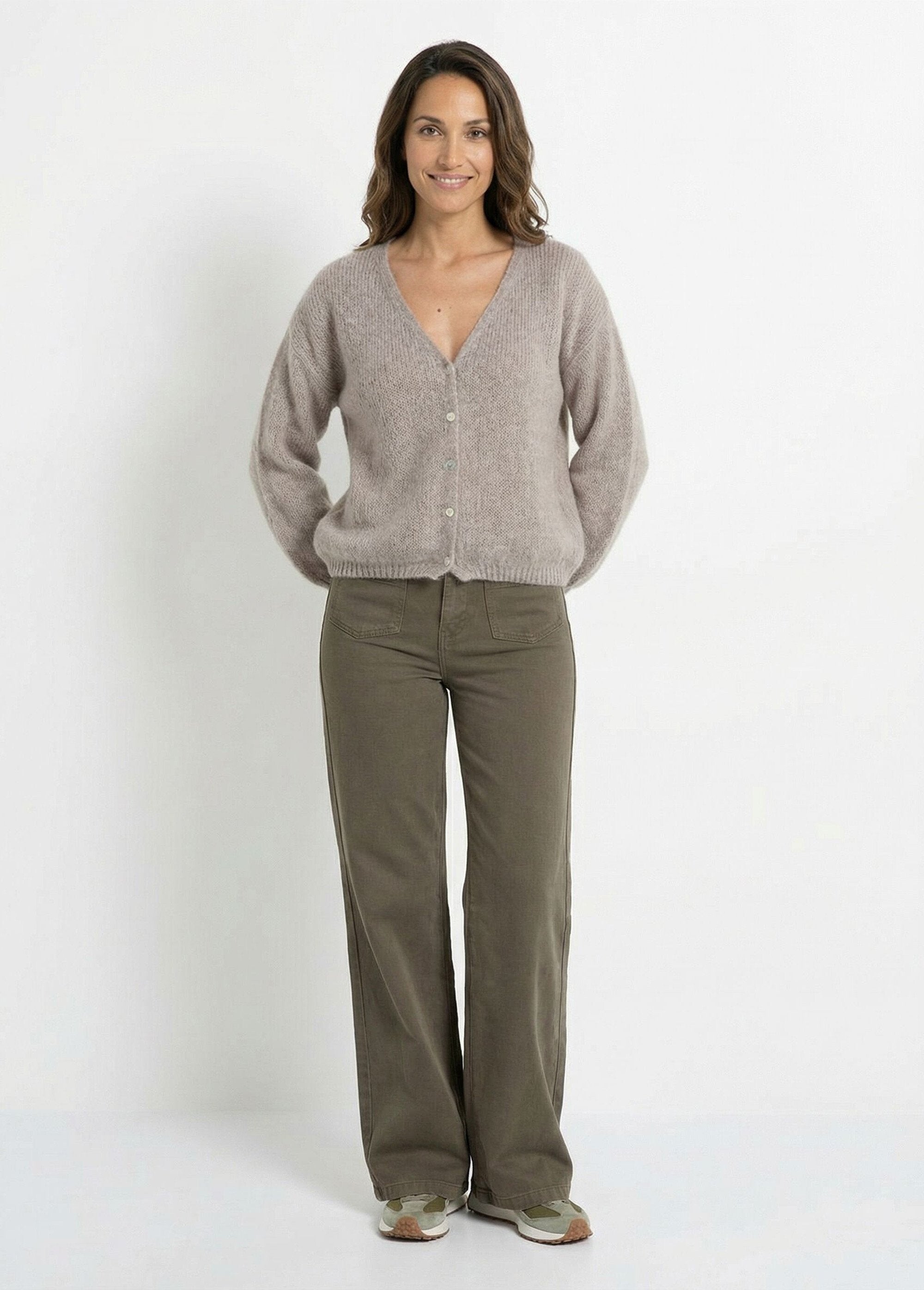 Caldo_cardigan_in_mohair_con_scollo_a_V_Taupe_SF1_slim