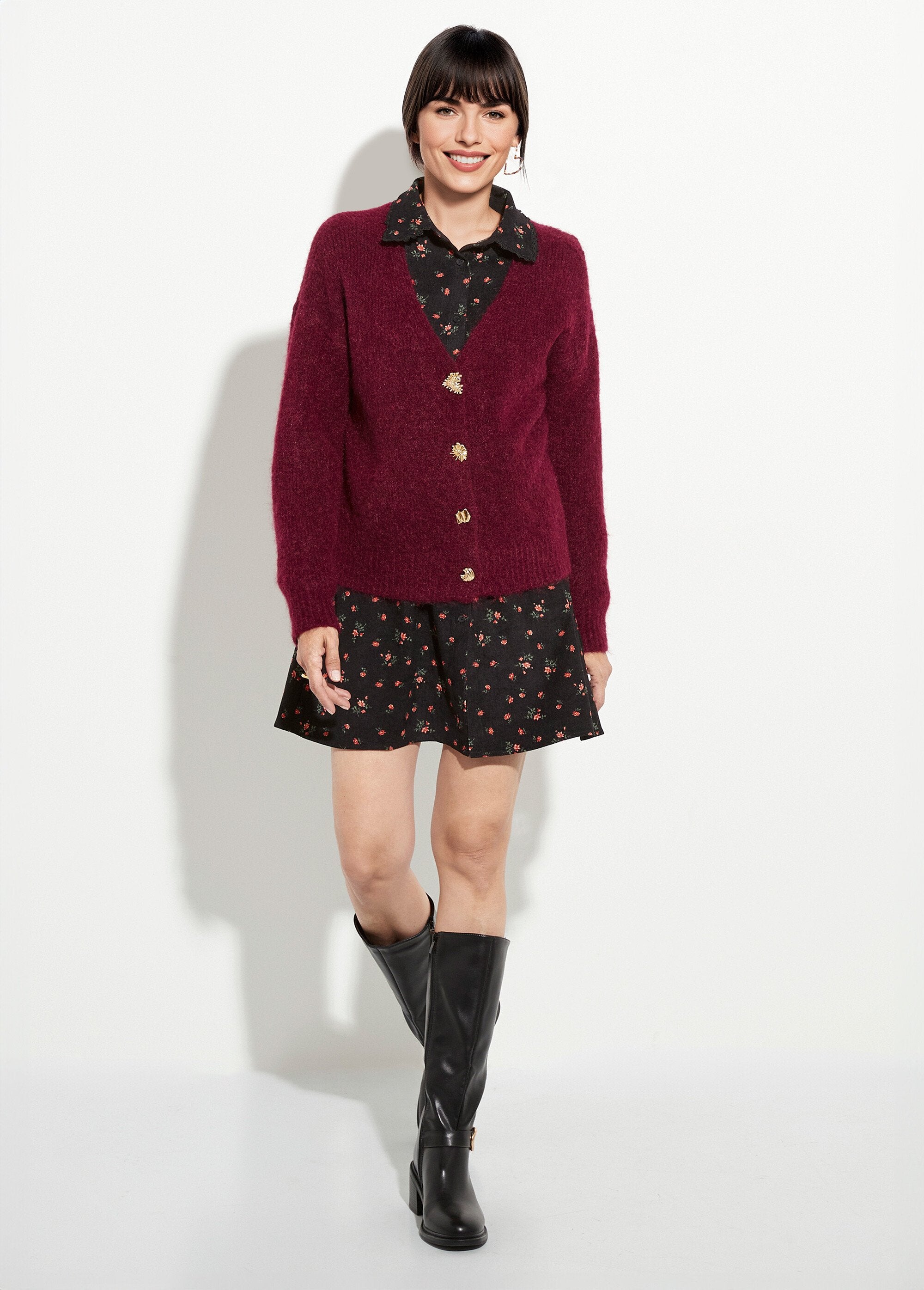 Cardigan_in_lana_calda_con_bottoni_gioiello_Bordeaux_SF1_slim