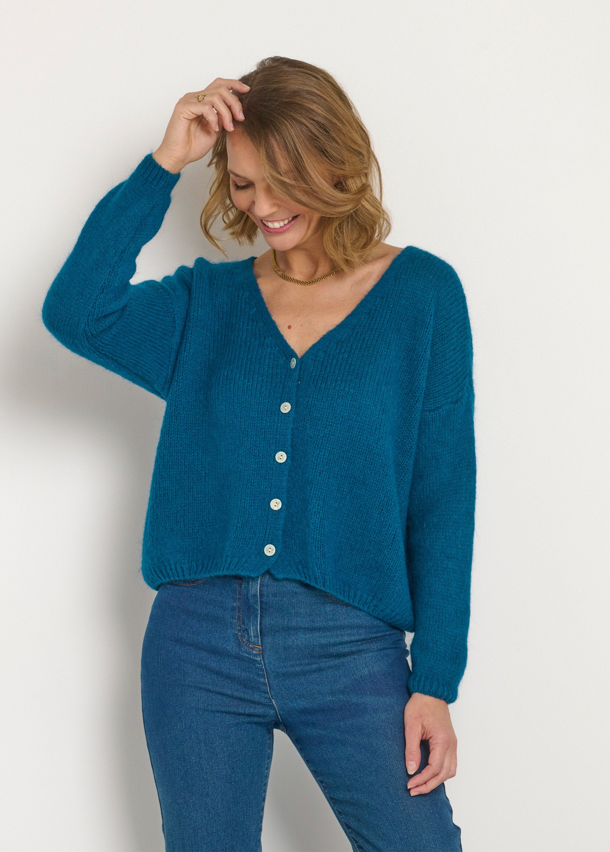 Caldo_cardigan_in_mohair_con_scollo_a_V_Vert_lagon_FA1_slim