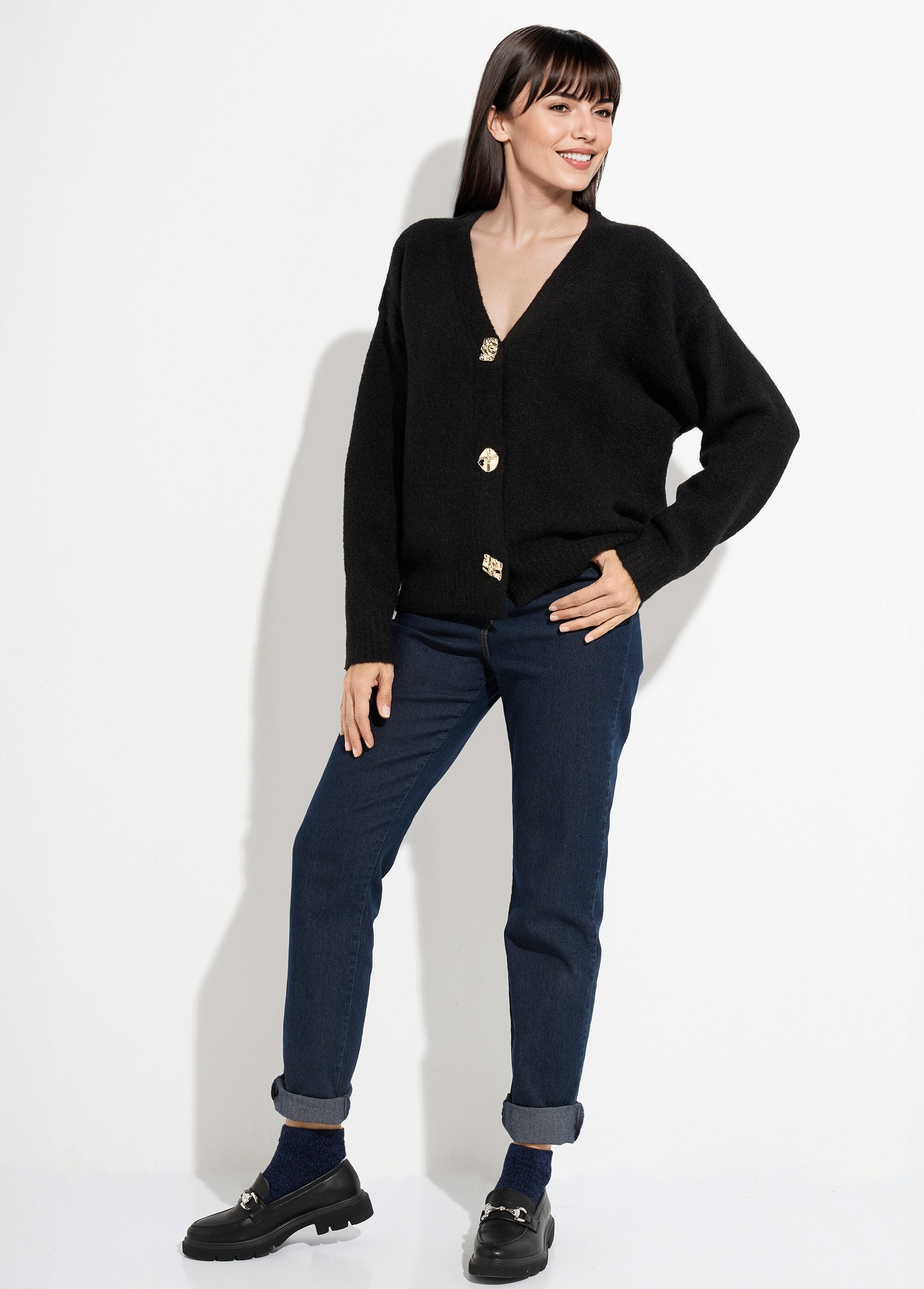 Cardigan_in_lana_calda_con_bottoni_gioiello_in_metallo_Noir_SF1_slim