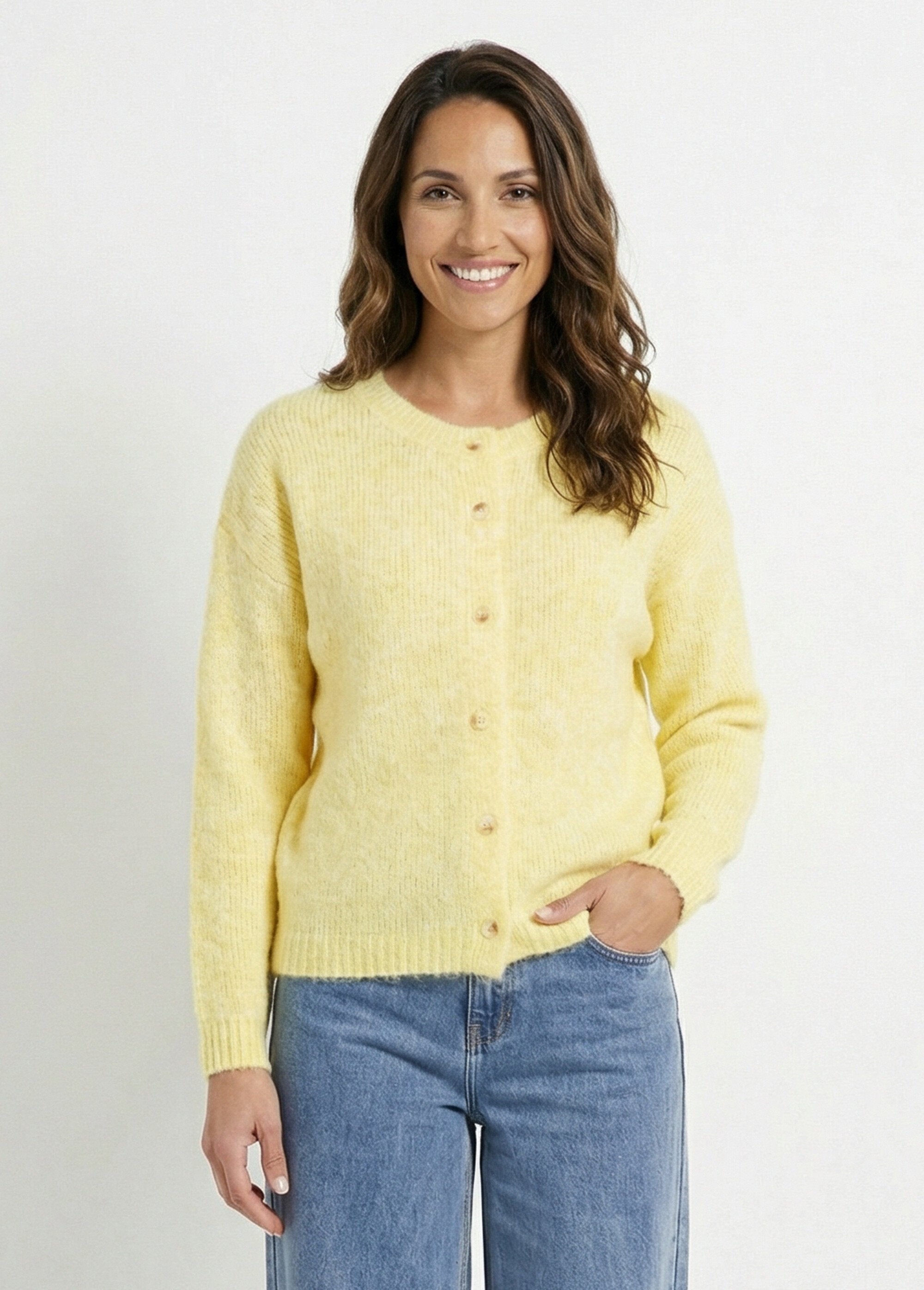 Cardigan_a_maglia_con_scollo_rotondo_in_lana_Jaune_FA1_slim