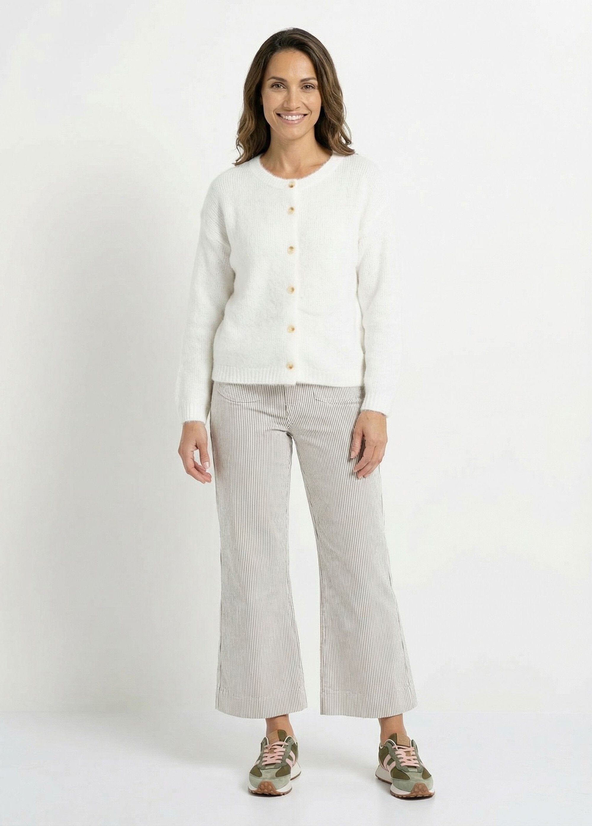 Cardigan_a_maglia_con_scollo_rotondo_in_lana_Blanc_SF1_slim