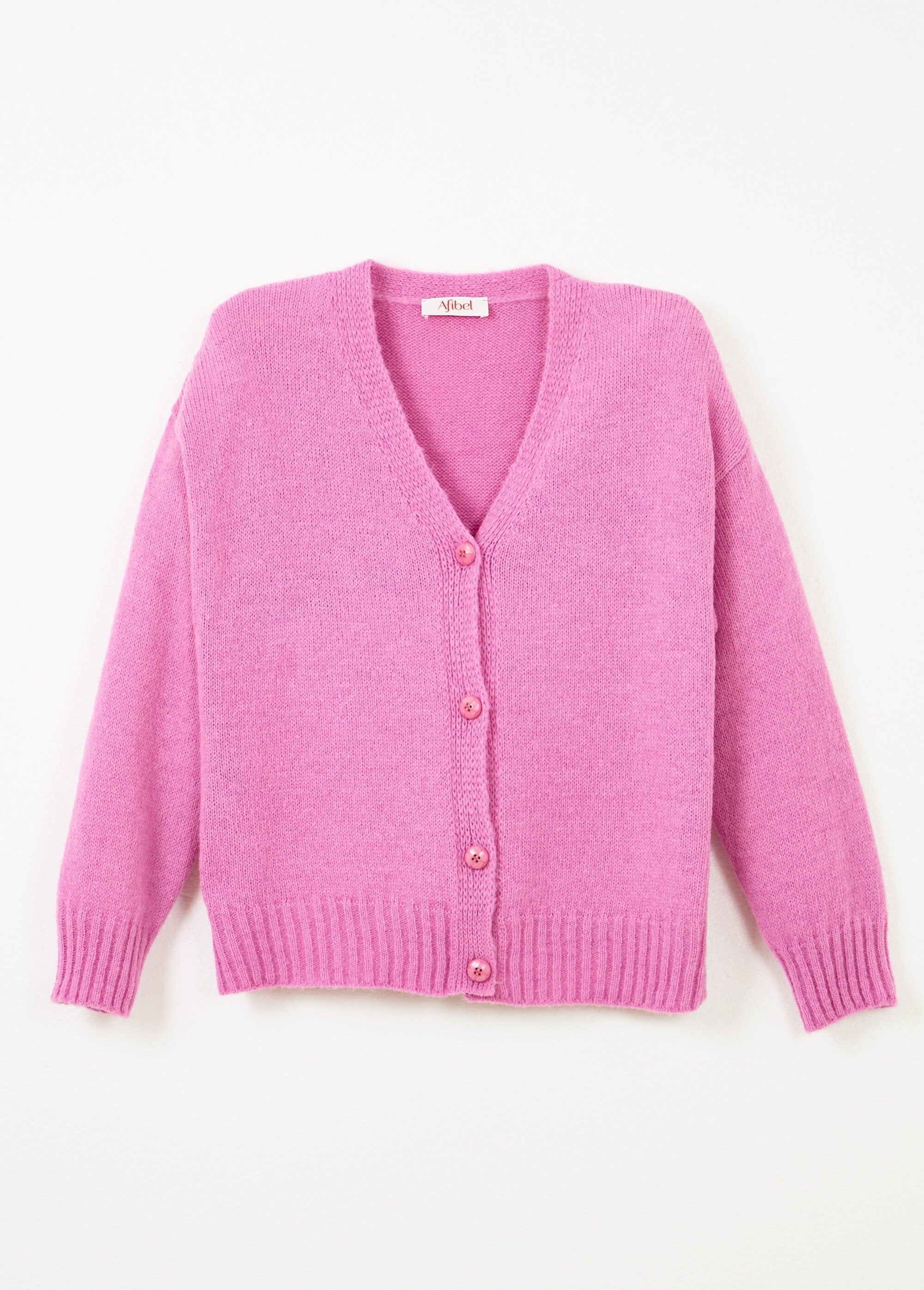 Cardigan_abbottonato_con_scollo_a_V_in_misto_mohair_Magenta_AP1_slim