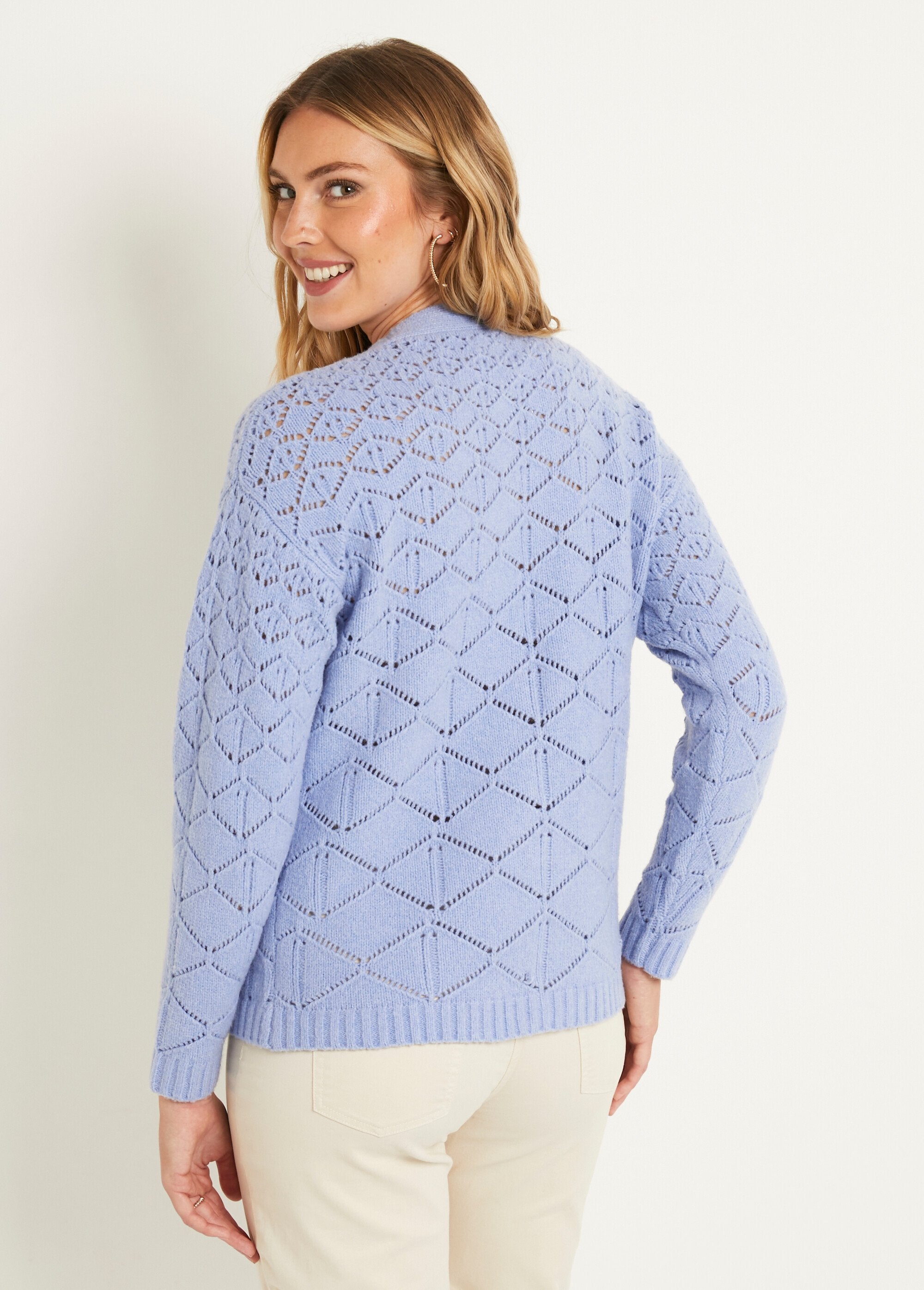 Cardigan_corto_traforato_con_scollo_a_V_e_bottoni_in_tinta_unita_Bleu_DO1_slim