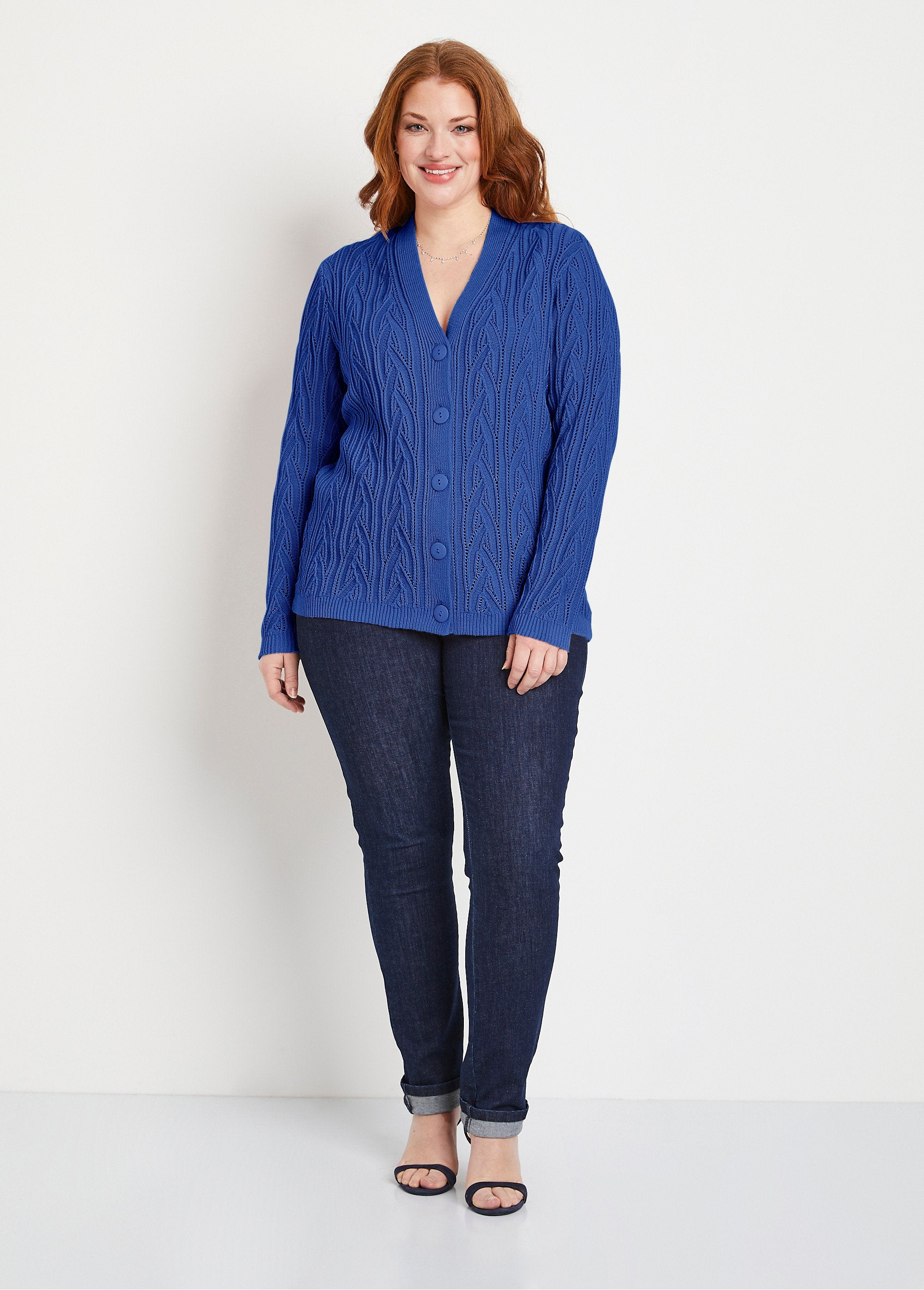 Cardigan_corto_traforato_con_bottoni_BLU_SF1_curvy