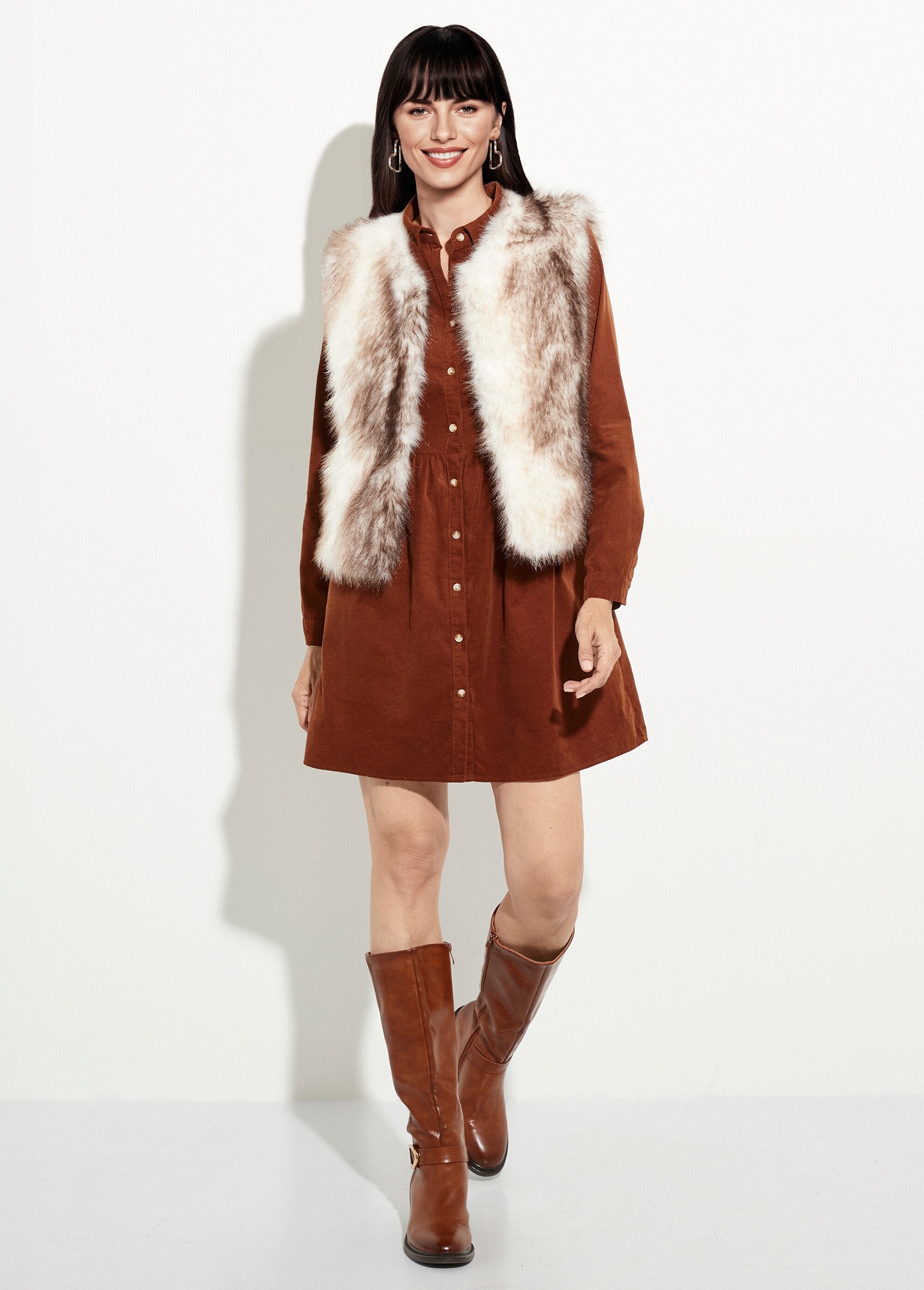 Cardigan_senza_maniche_in_pelliccia_sintetica_Beige_SF1_slim