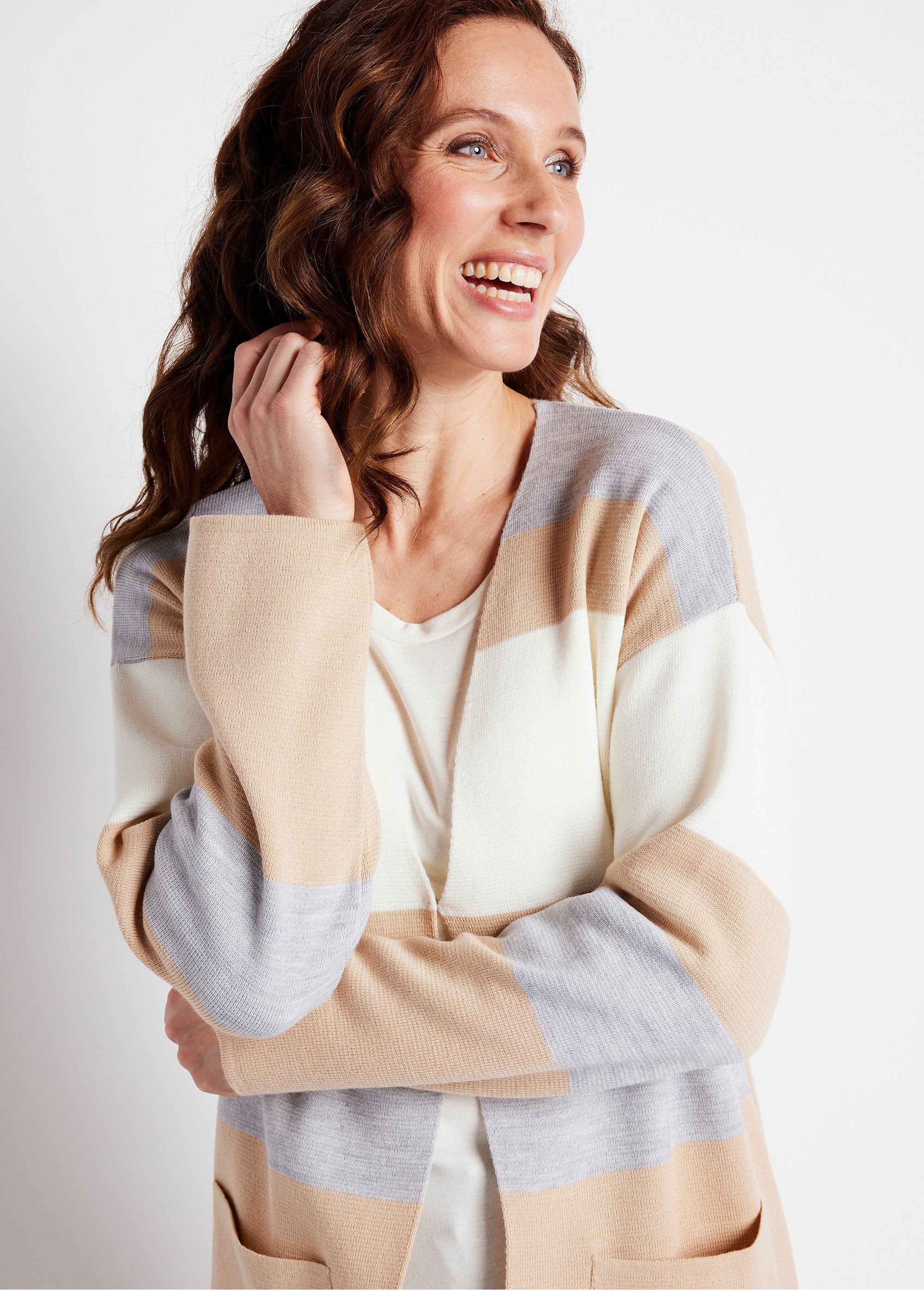 Cardigan_lungo_con_scollo_a_V_in_jacquard_a_righe_Beige_et_ecru_DE1_slim