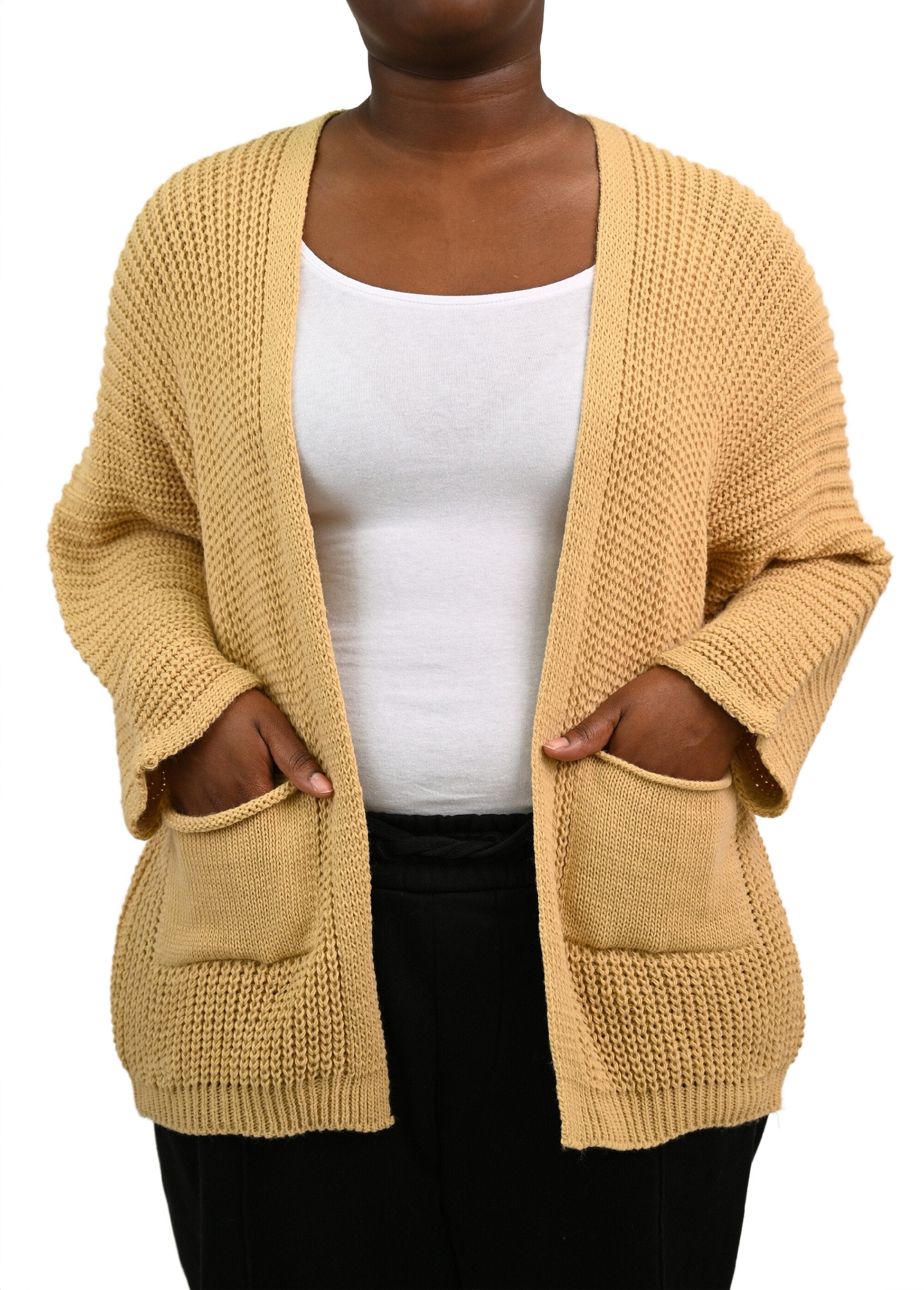 Cardigan_lungo_in_maglia_con_tasche_applicate_Beige_FA2_curvy