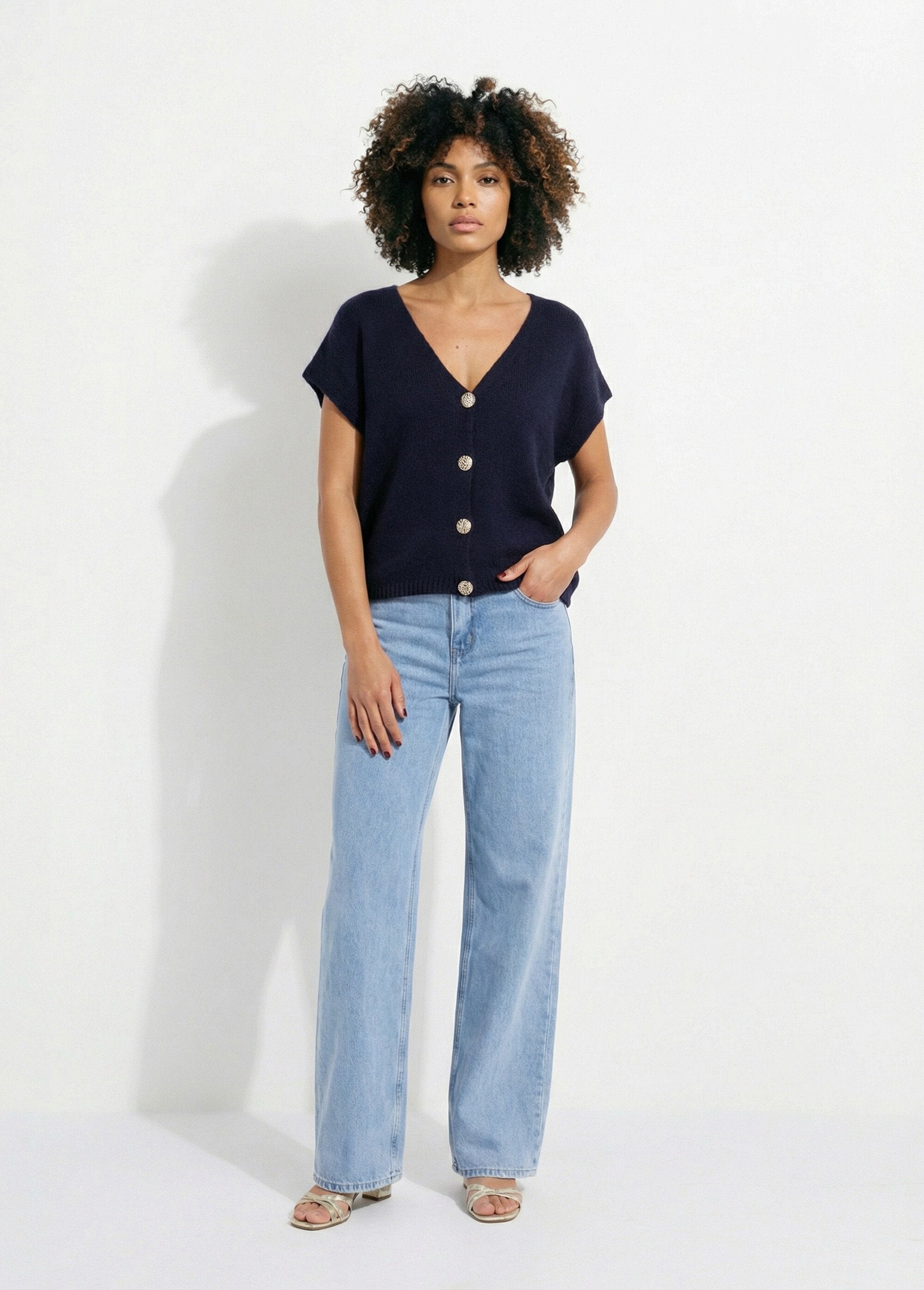 Cardigan_a_maniche_corte_con_bottoni_metallici_Marine_SF1_slim