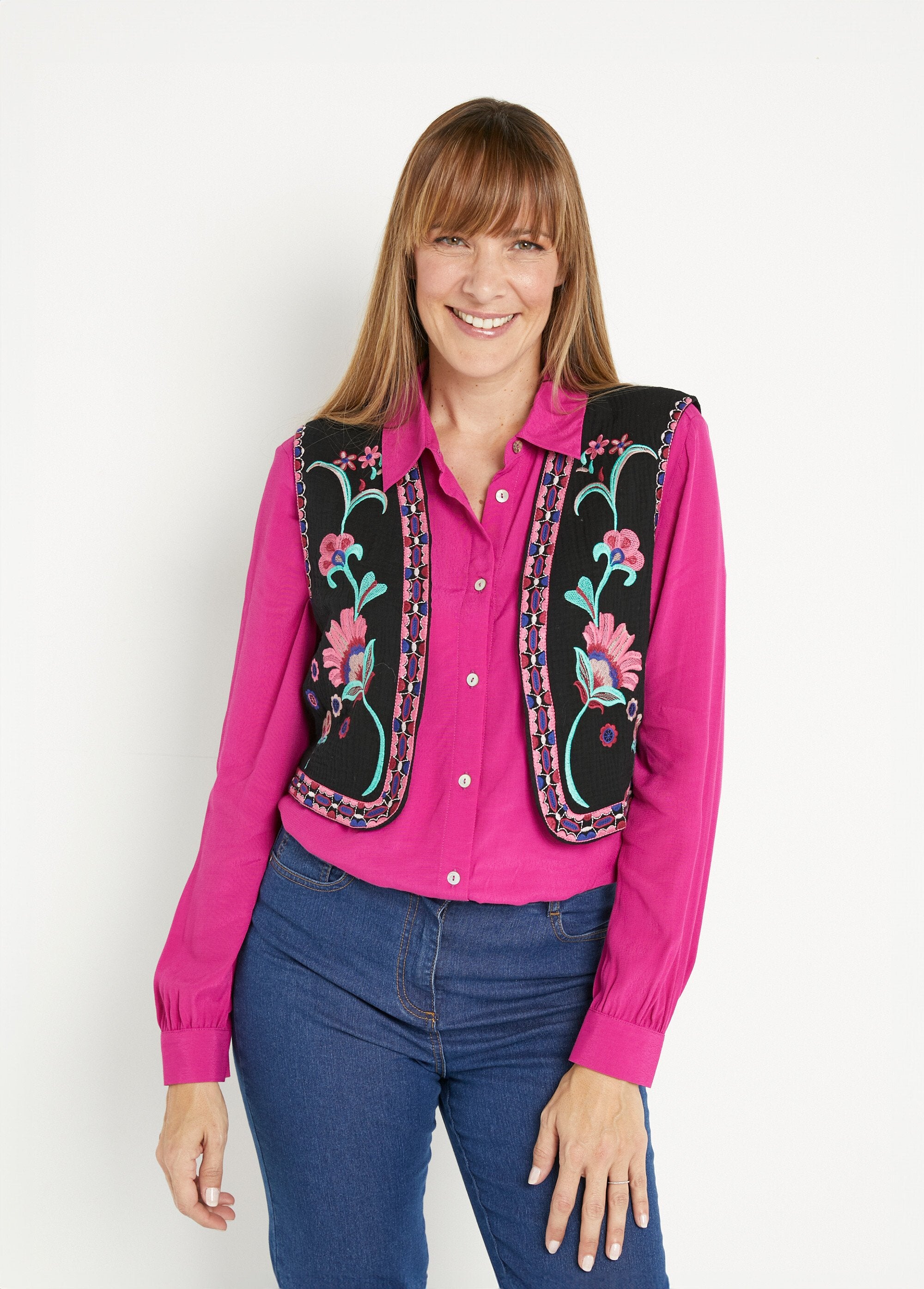 Cardigan_senza_maniche_con_ricamo_floreale_Noir__FA1_slim