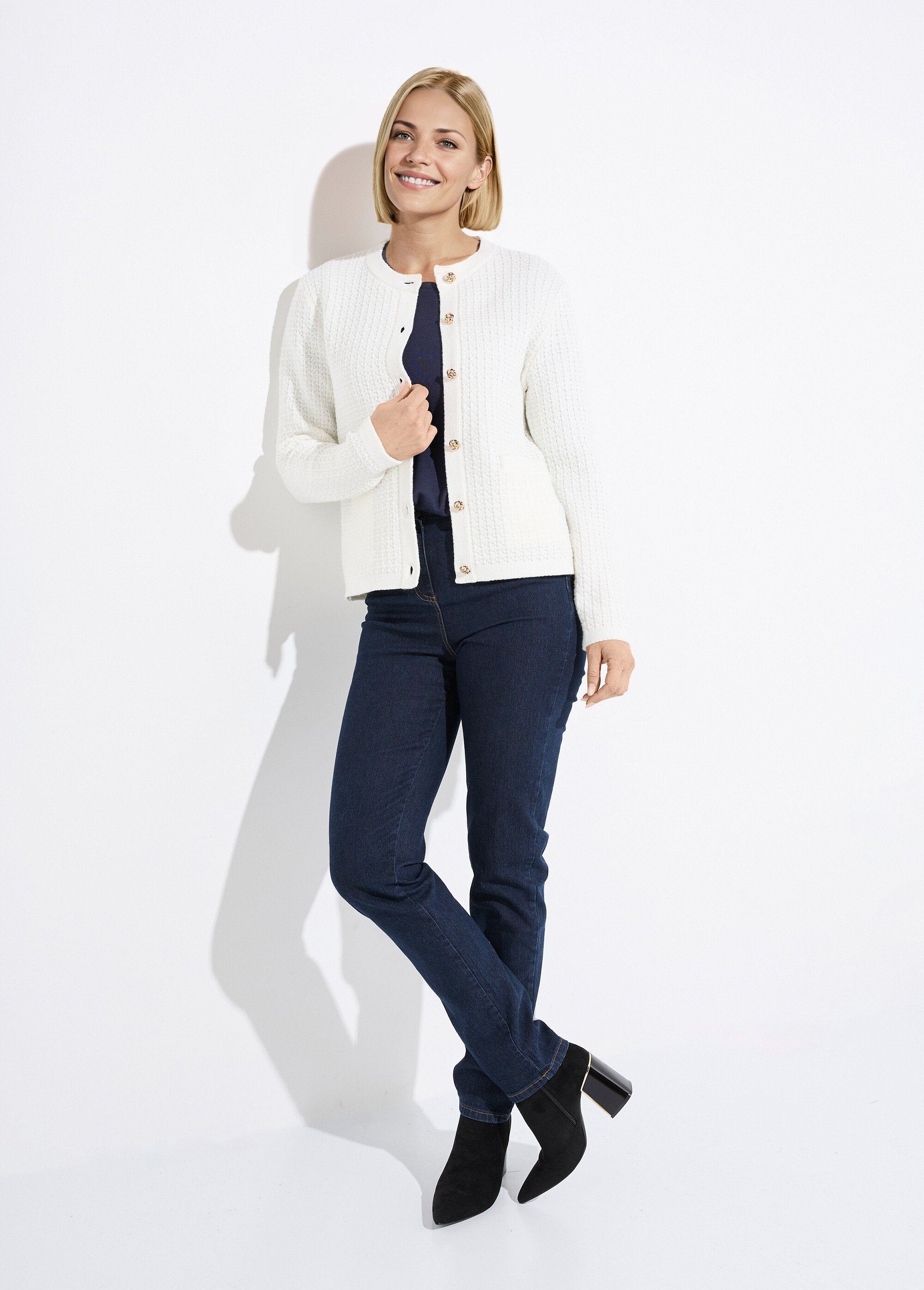 Gilet_corto_con_bottoni_in_maglia_effetto_tweed_Ecru_SF1_slim