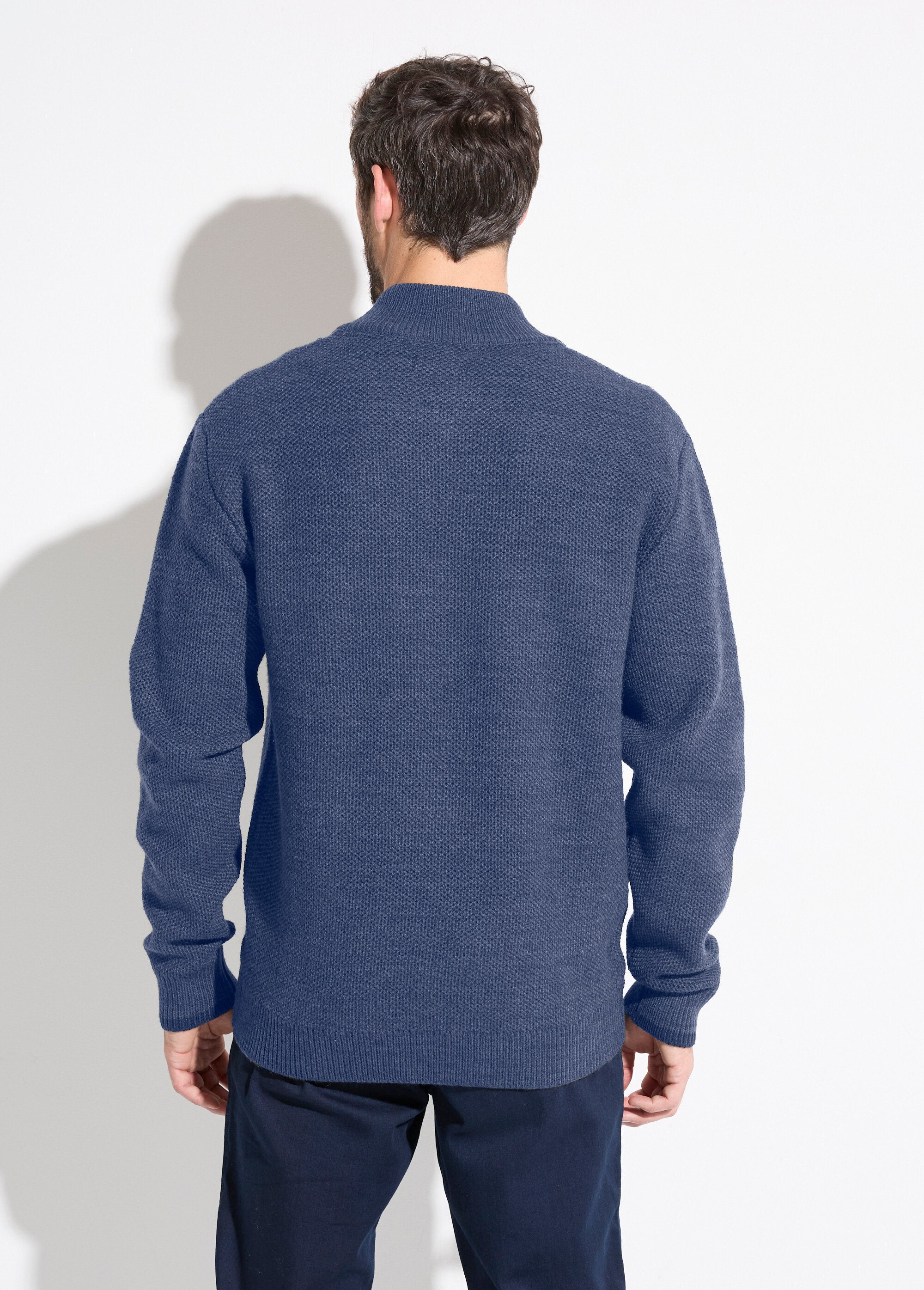 Cardigan_con_cerniera_e_collo_alto_in_maglia_di_lana_screziata_Bleu_DO1_slim