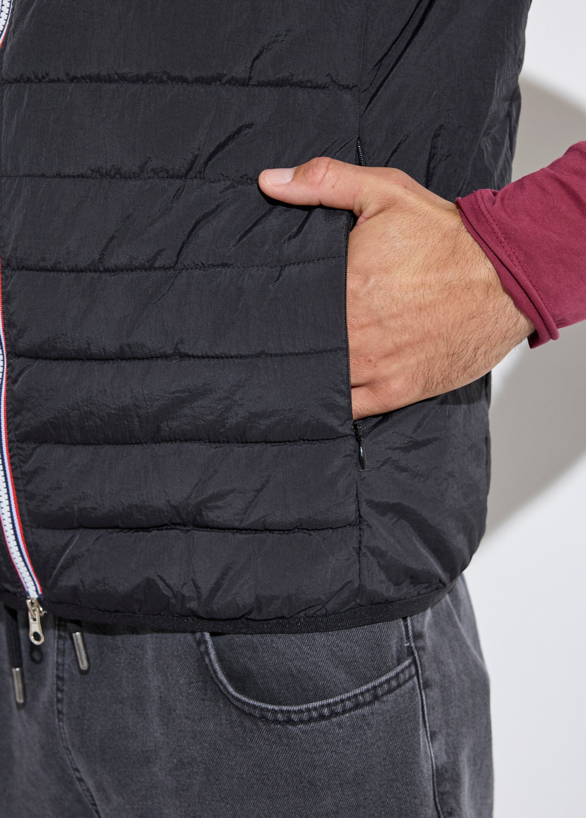 Giacca_imbottita_trapuntata_senza_maniche_Noir_DE1_slim