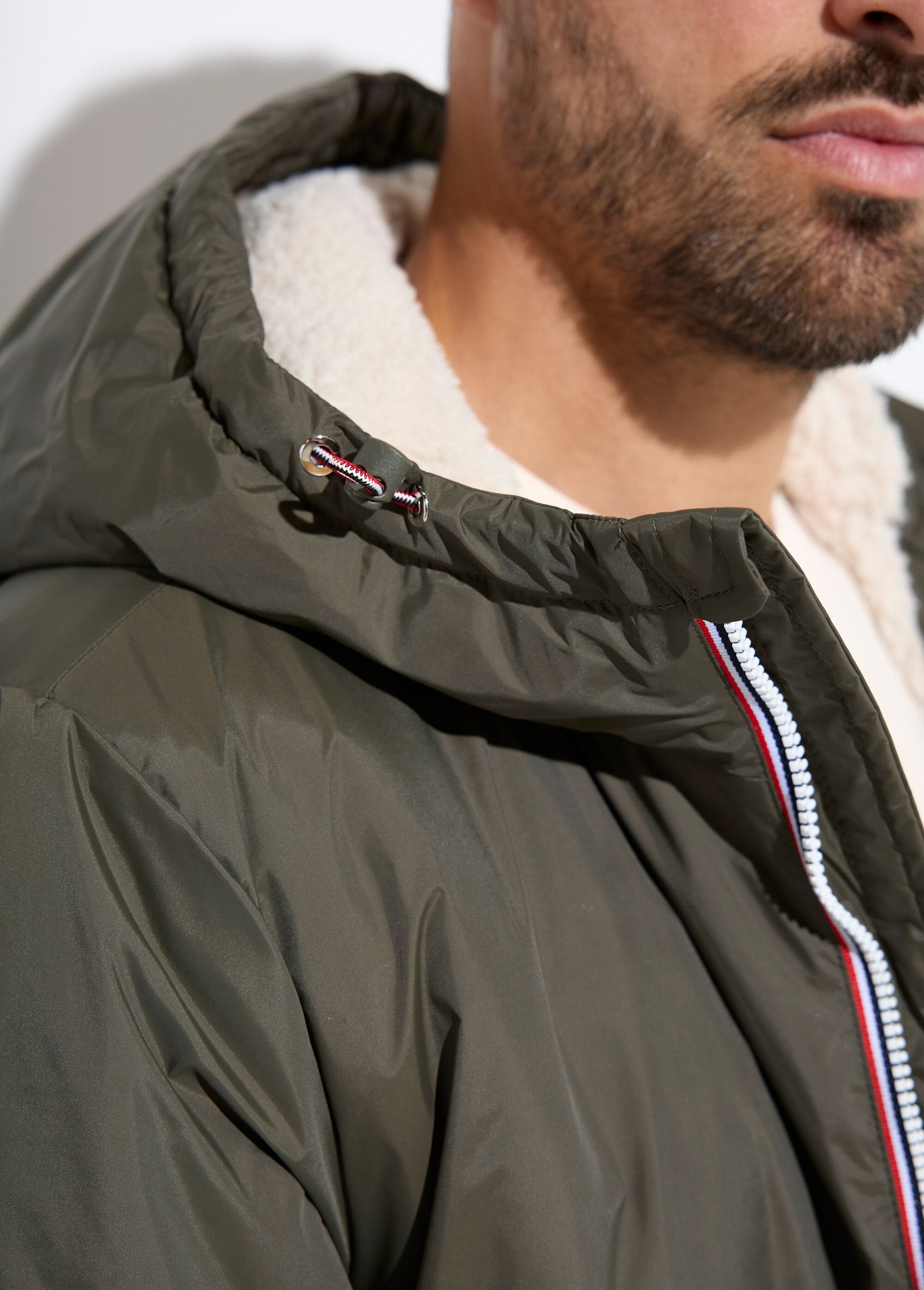 Parka_lungo,_caldo_e_foderato_in_tessuto_idrorepellente_Kaki_et_ecru_DE1_slim