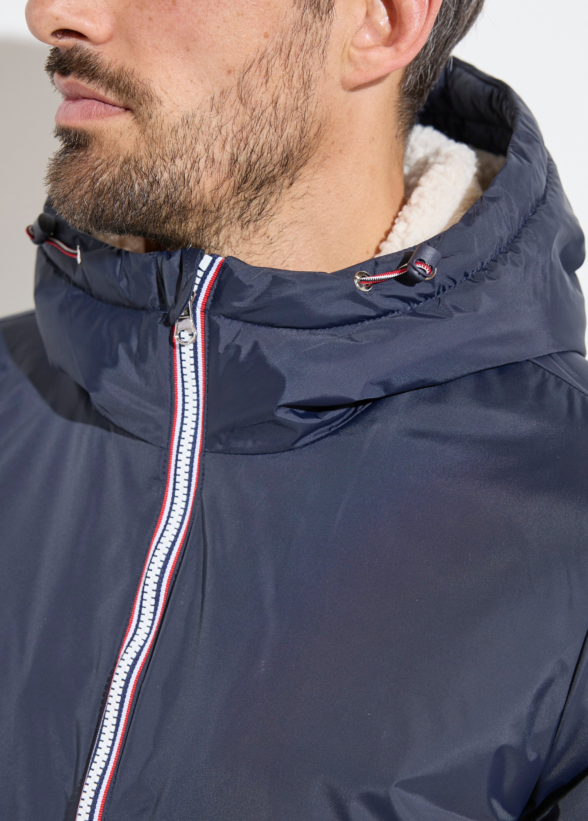 Parka_corto,_caldo_e_con_fodera_idrorepellente_Marine_et_ecru_DE1_slim