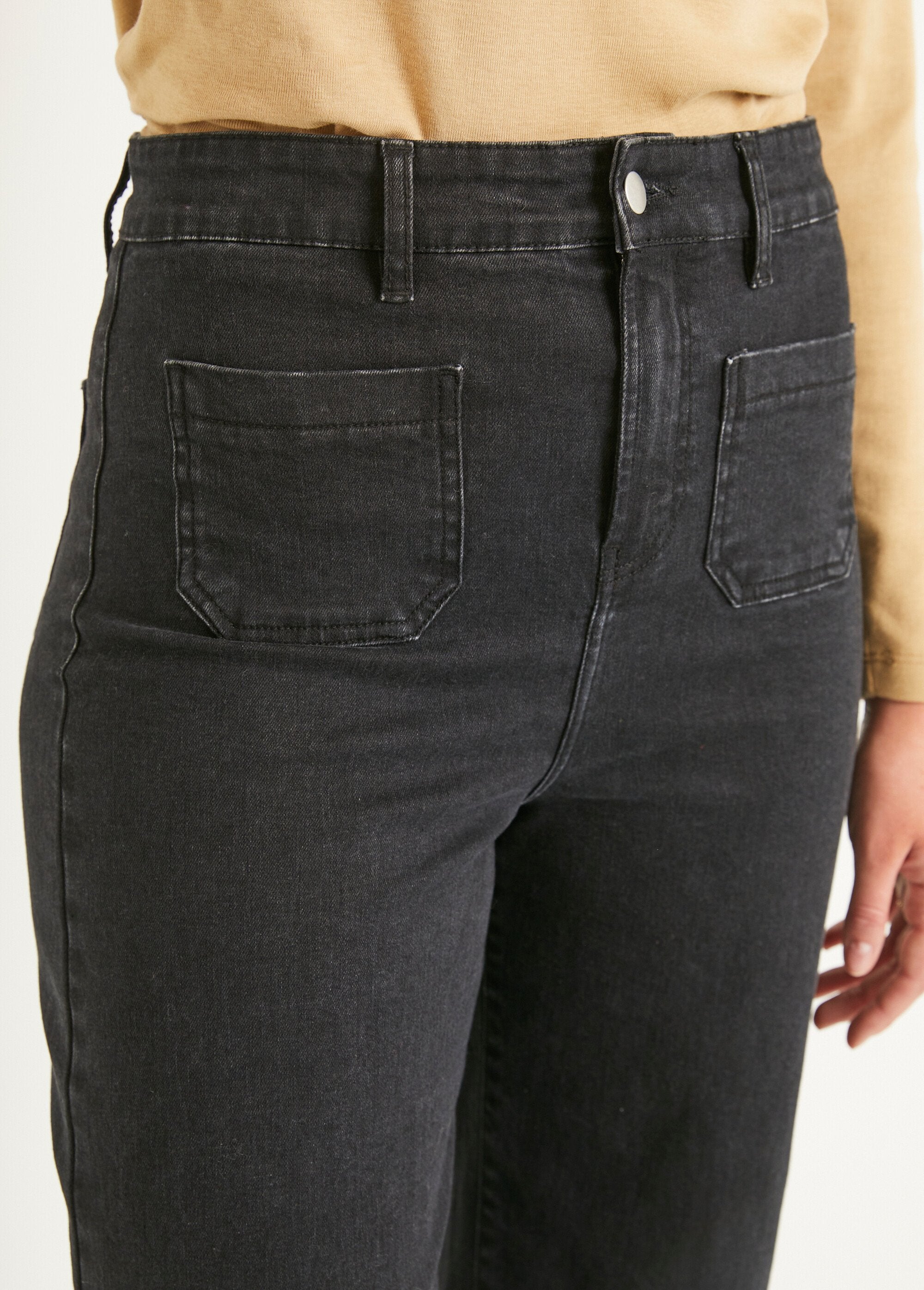 Jeans_larghi_in_denim_extra_stretch_con_4_tasche_Noir_DE2_slim