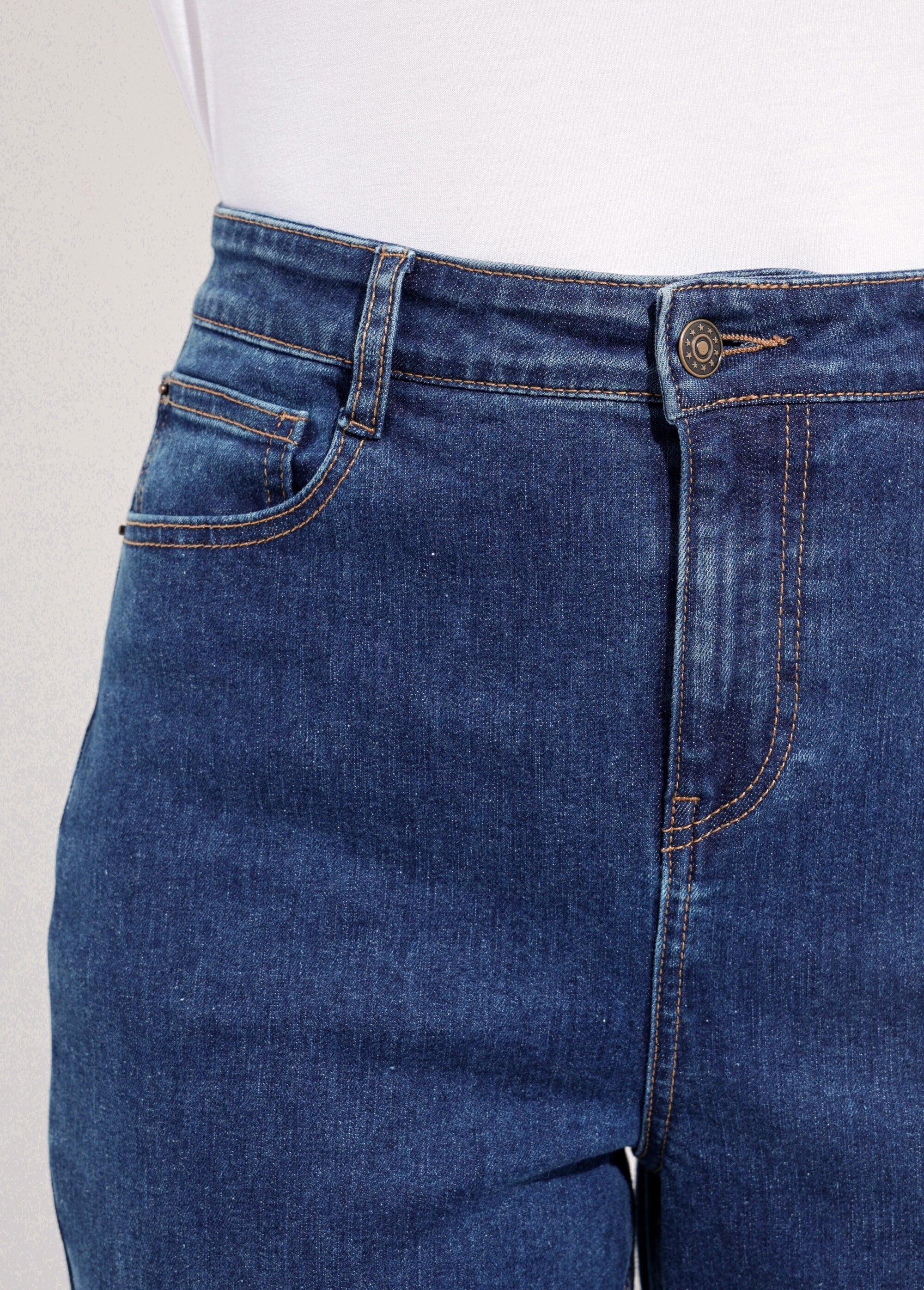 Jeans_a_vita_alta_con_gamba_dritta_Stone_DE1_slim