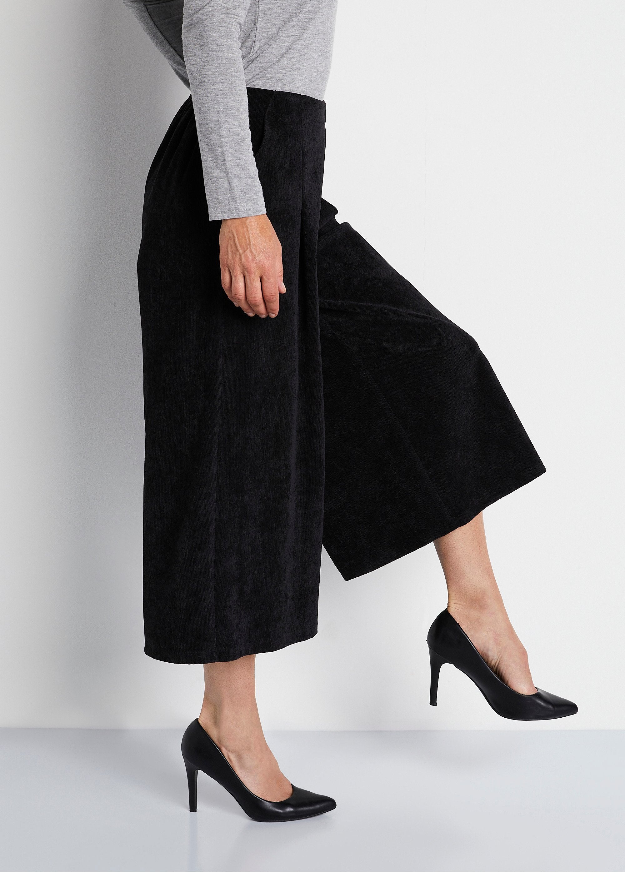 Culotte_lunghe_in_velluto_Milleraies_Noir_DR1_slim