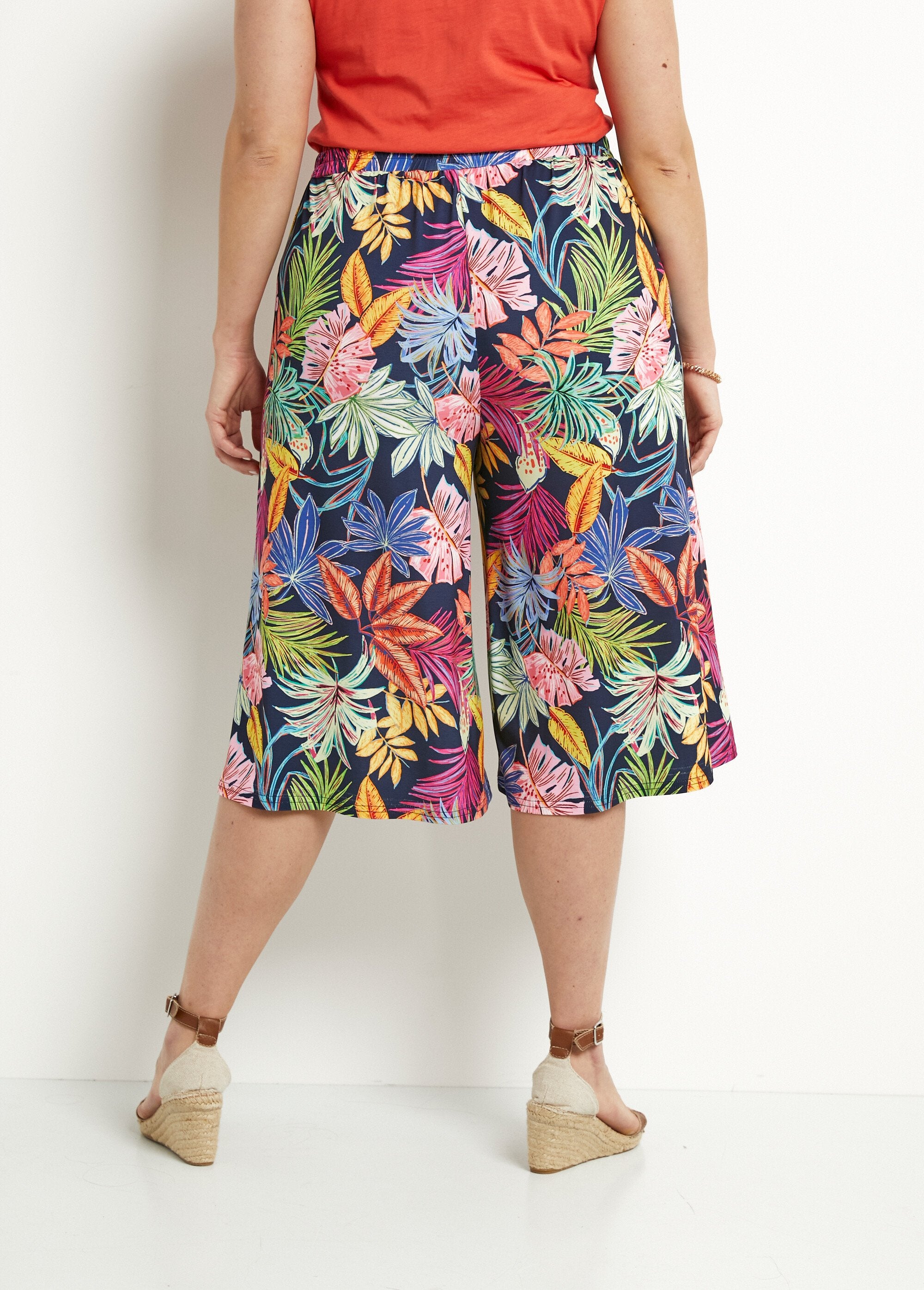 Culottes_con_stampa_a_foglie_ed_elastico_in_vita_Marine_et_rose_DO1_curvy