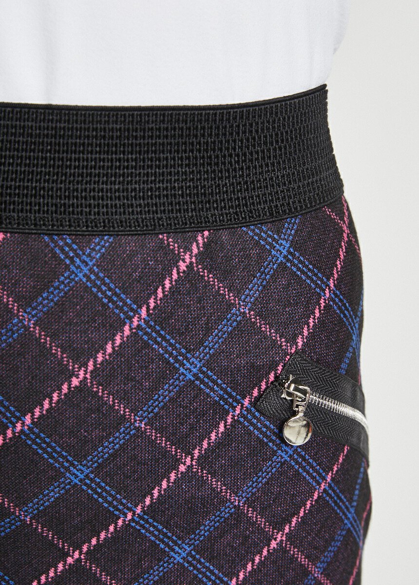 Gonna_a_tubino_in_maglia_liscia_o_jacquard_Carreaux_DE1_slim