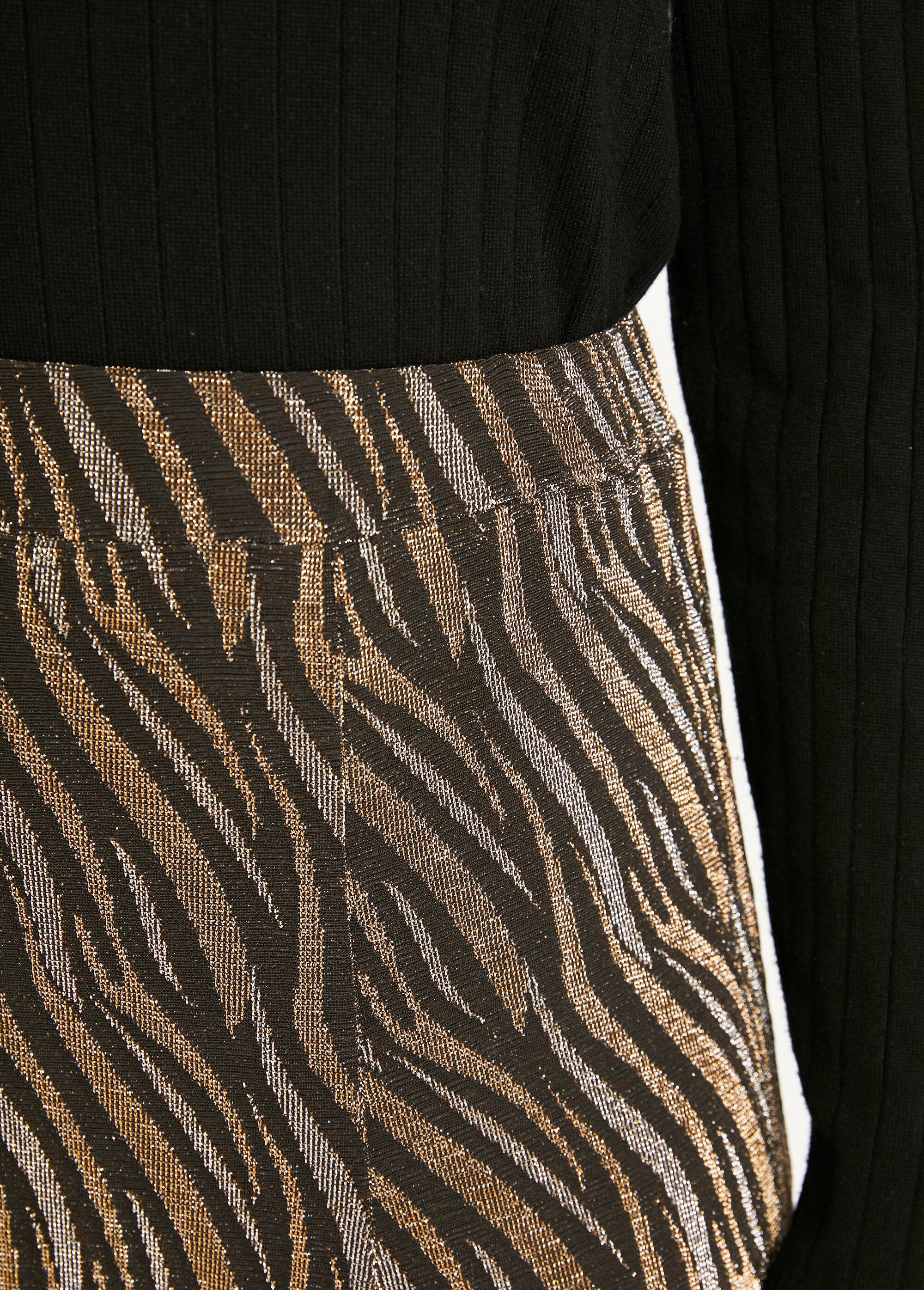 Gonna_svasata_di_media_lunghezza_in_maglia_jacquard_lucida_Noir_et_cuivre_DE1_slim