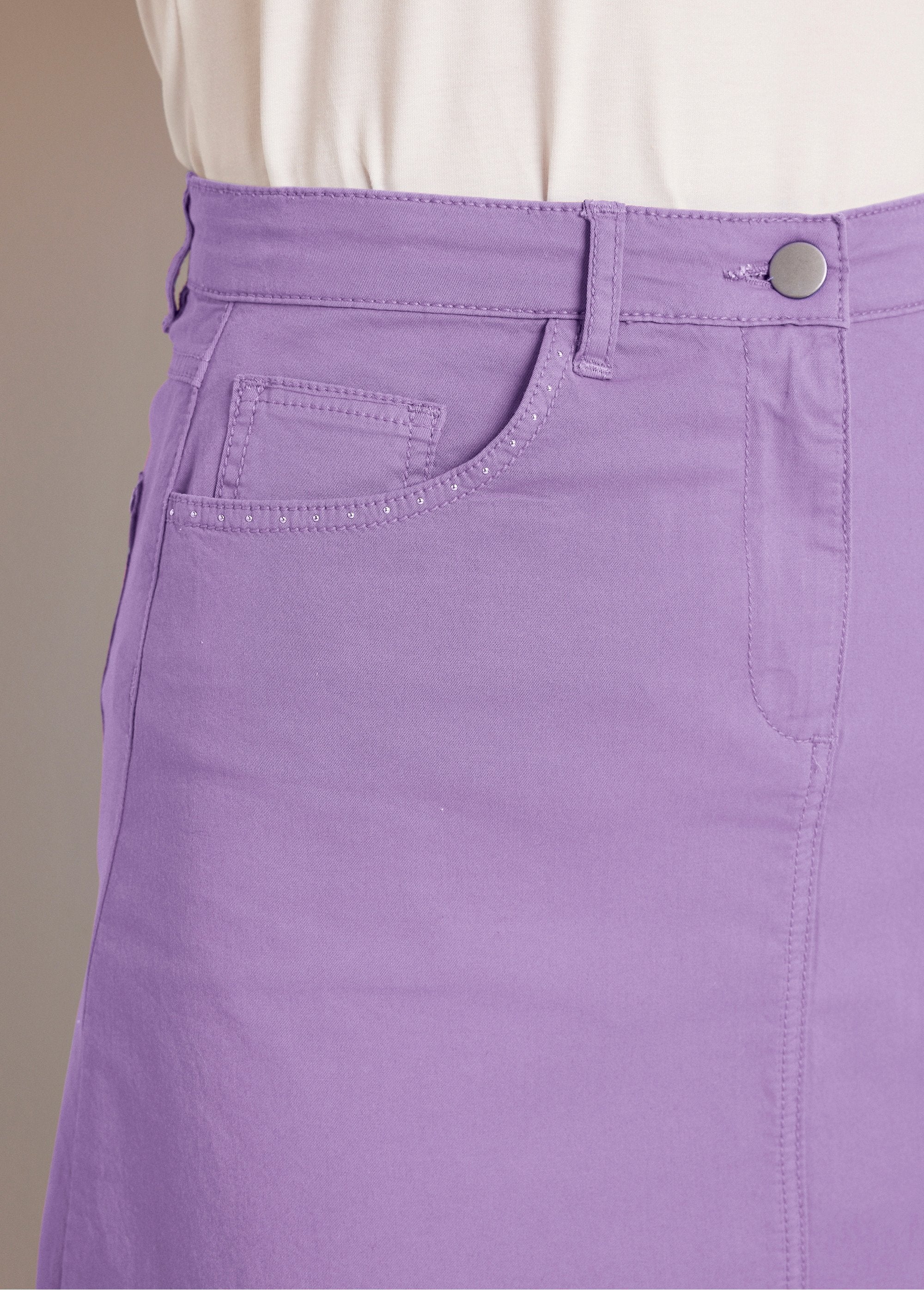 Gonna_a_trapezio_con_5_tasche_e_lunghezza_midi_Violet_DE1_slim