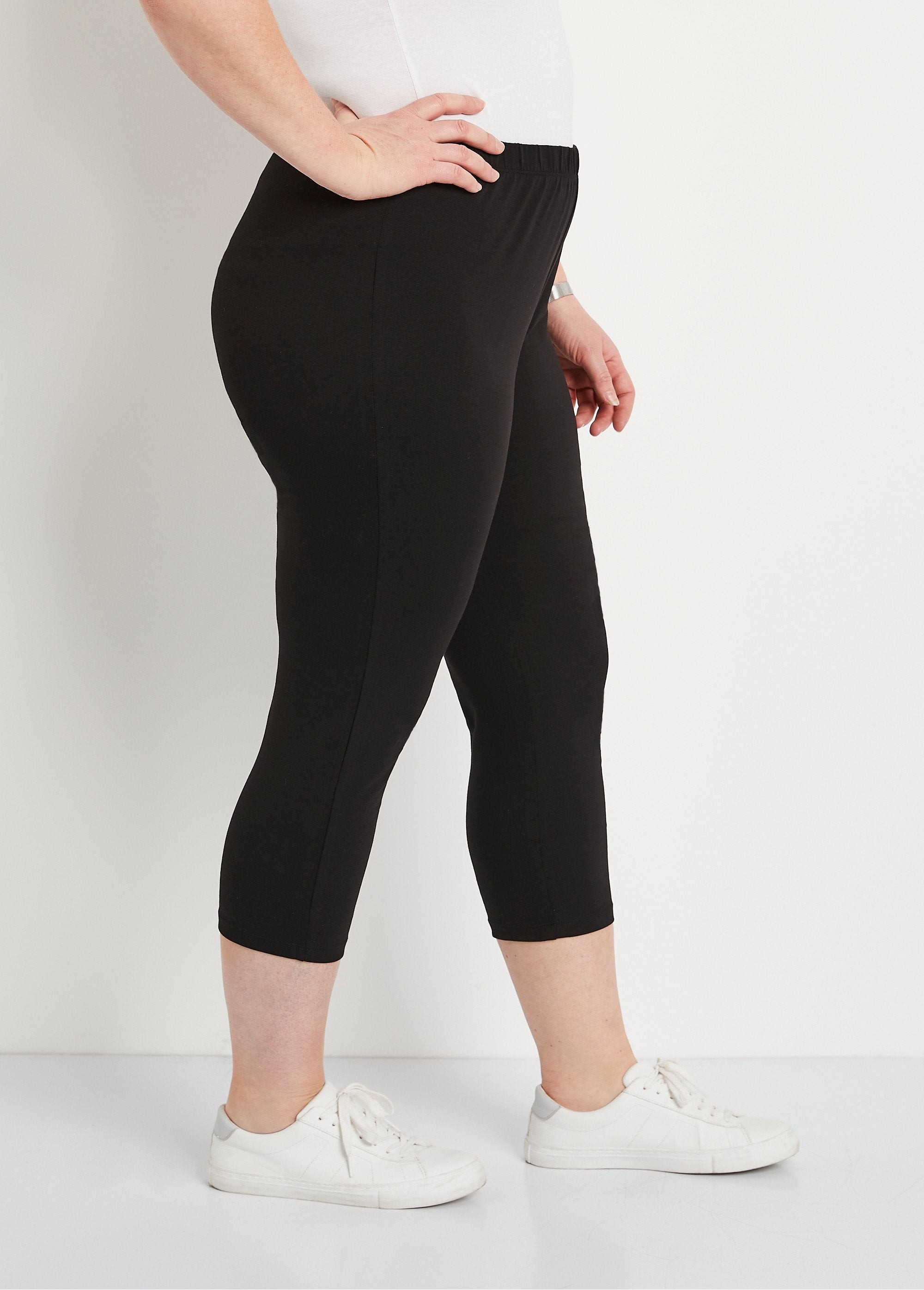 Leggings_corti_in_cotone_con_elastico_in_vita_NERO_DR1_curvy