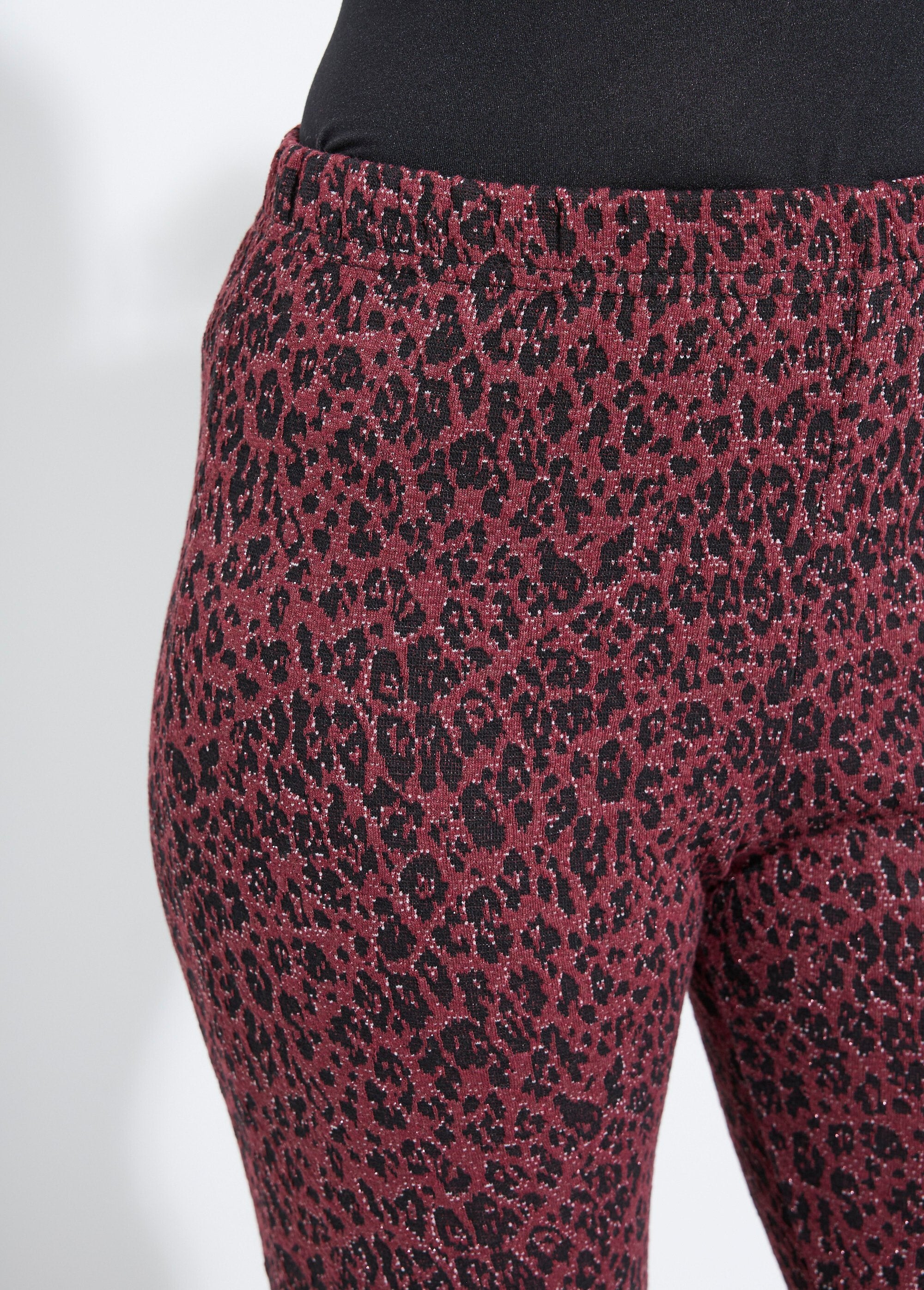 Legging_in_pelle_animale_jacquard_con_elastico_in_vita_Cassis_et_noir_DE1_slim