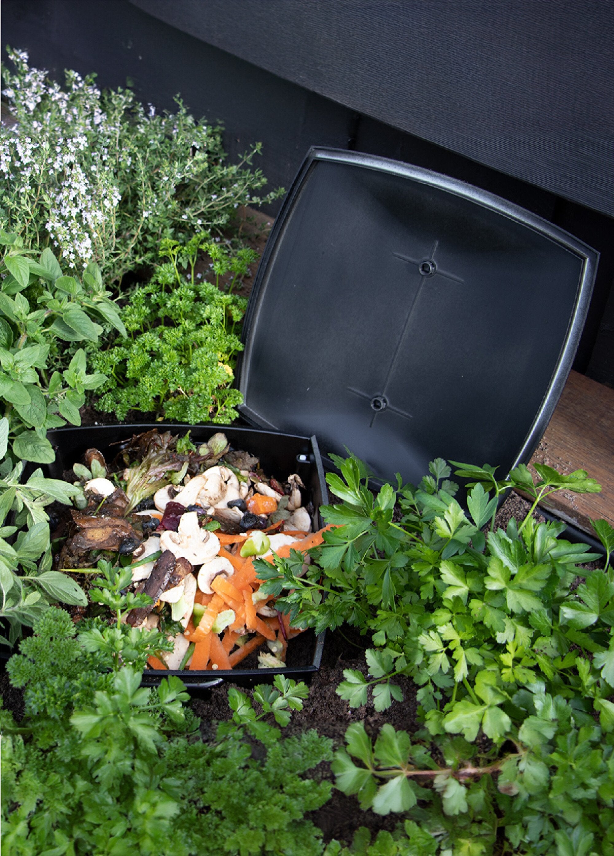 Compostiera_compatta_da_17_litri_Noir_DE1_slim