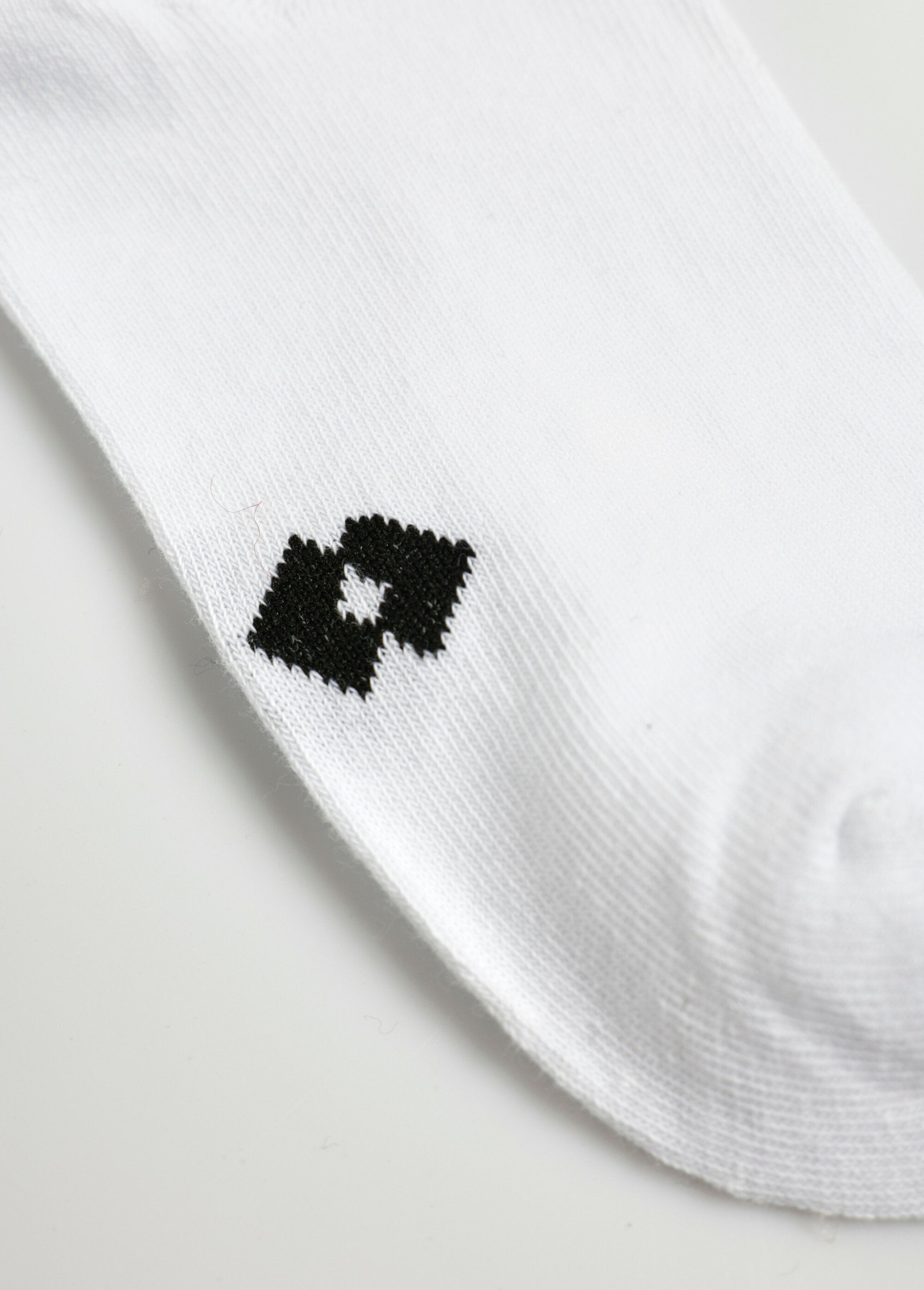 Set_di_3_calzini_con_logo_Low,_scuri_Blanc_DE3_slim