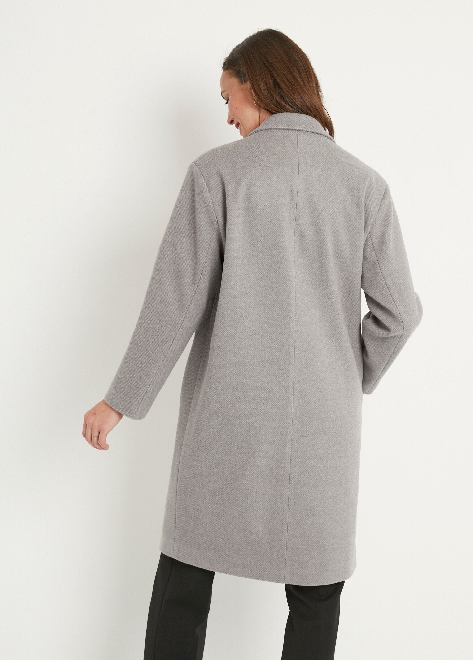 Cappotto_doppiopetto_con_collo_sartoriale_Gris_DO1_slim