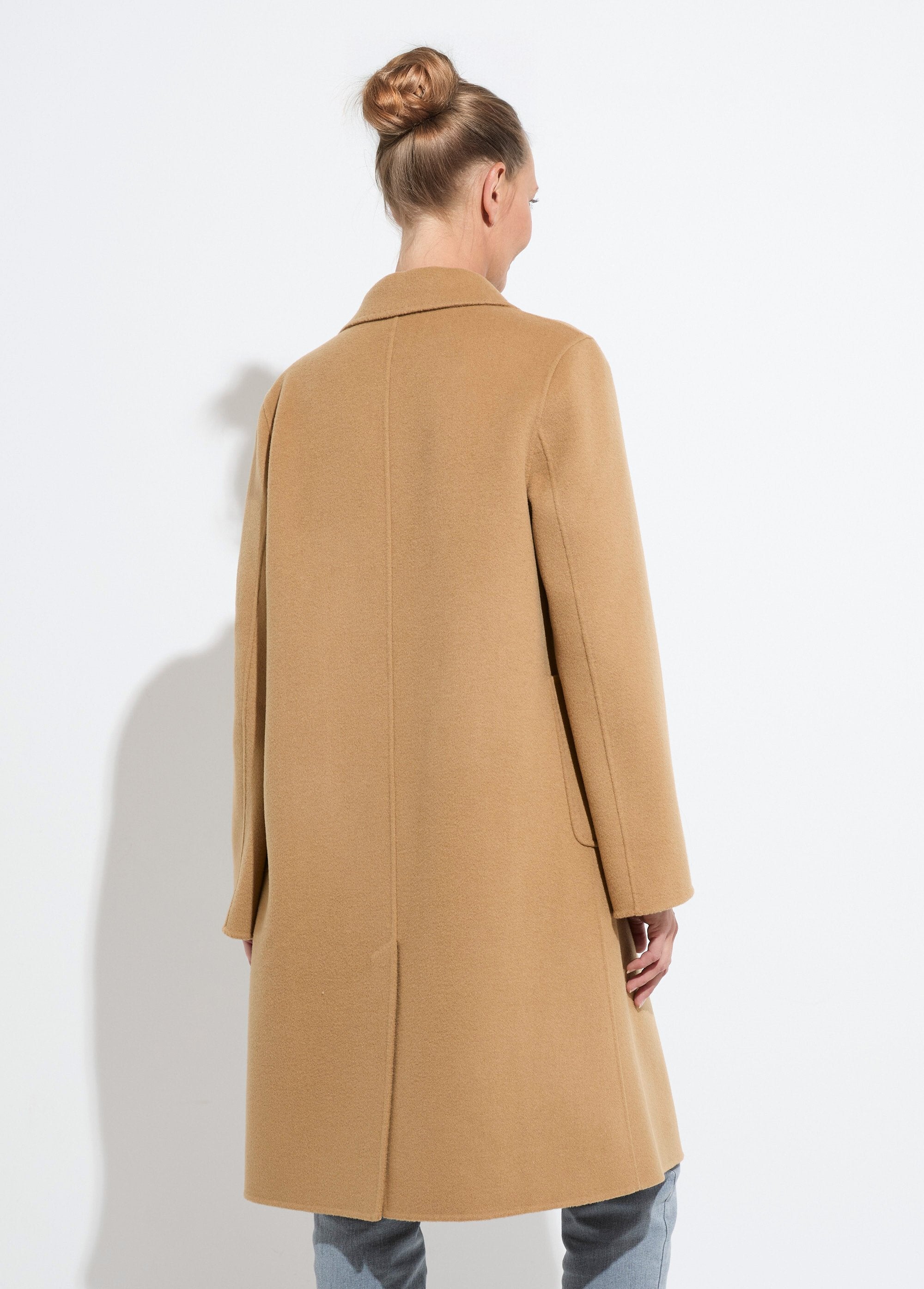 Cappotto_lungo_in_lana_con_collo_sartoriale_Camel_DO1_slim