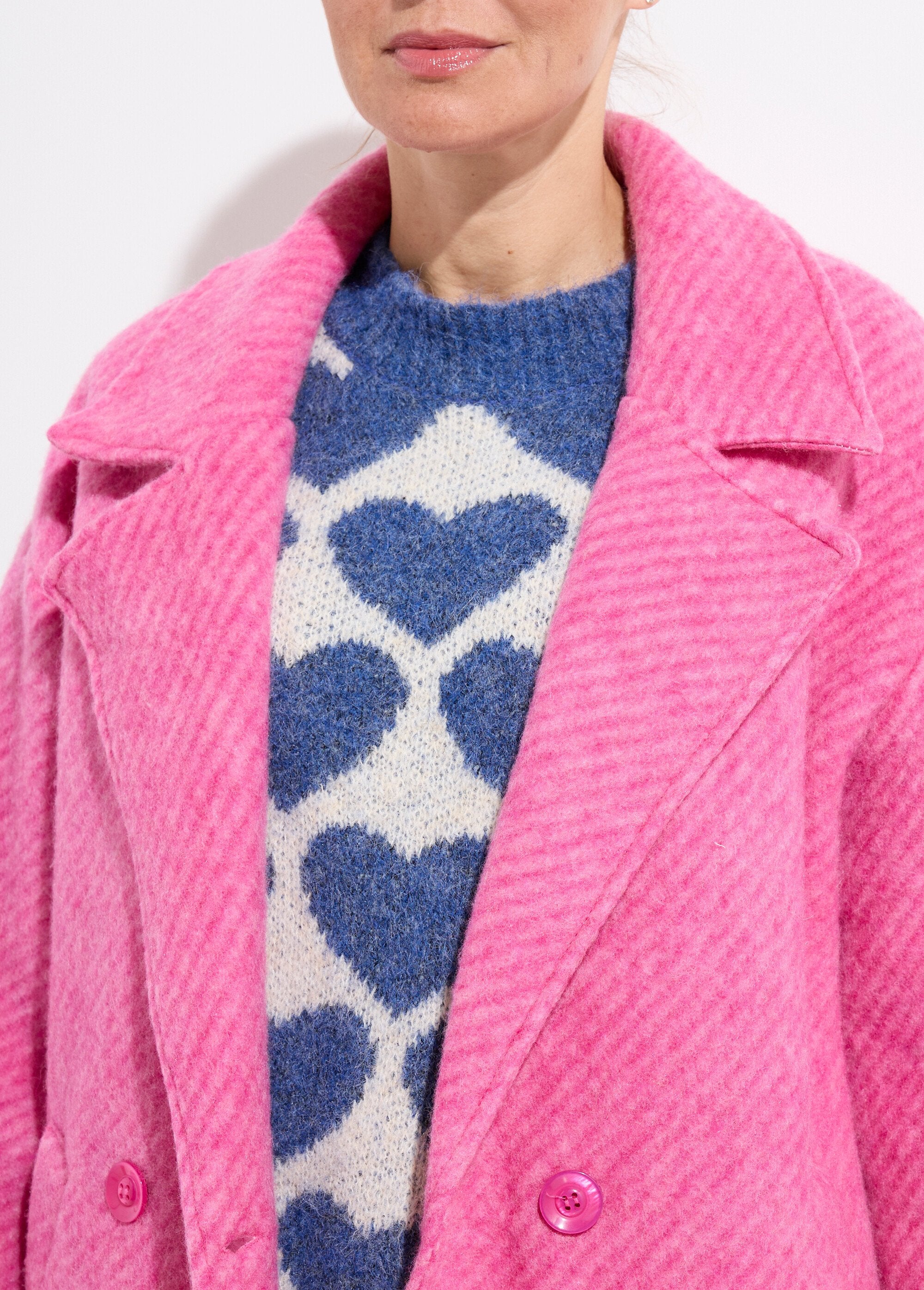 Cappotto_lungo_in_calda_lana_con_motivo_a_righe_Fuchsia_DE1_slim