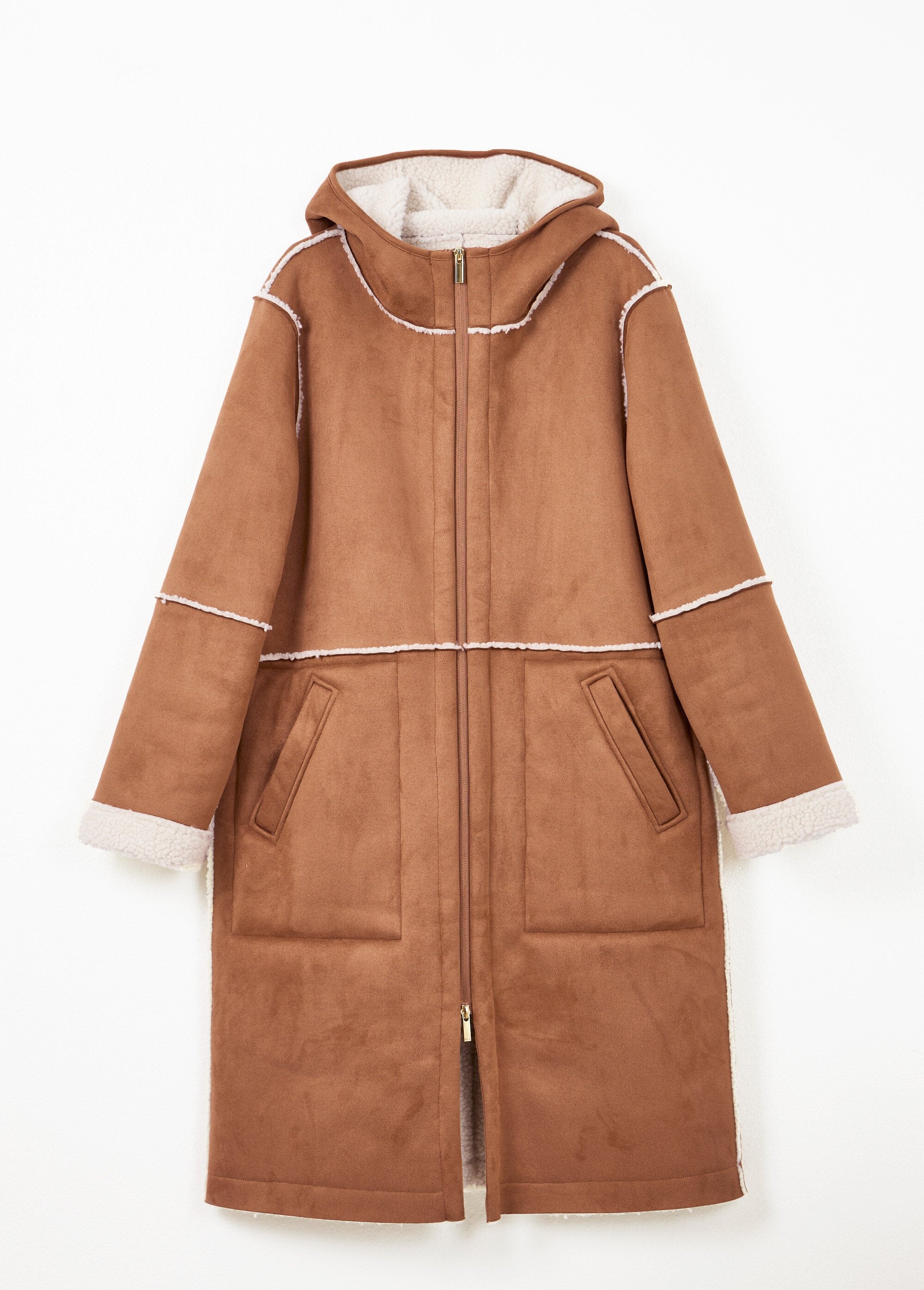 Cappotto_con_cappuccio_in_calda_lana_effetto_pelle_con_cerniera_Camel_AP1_slim