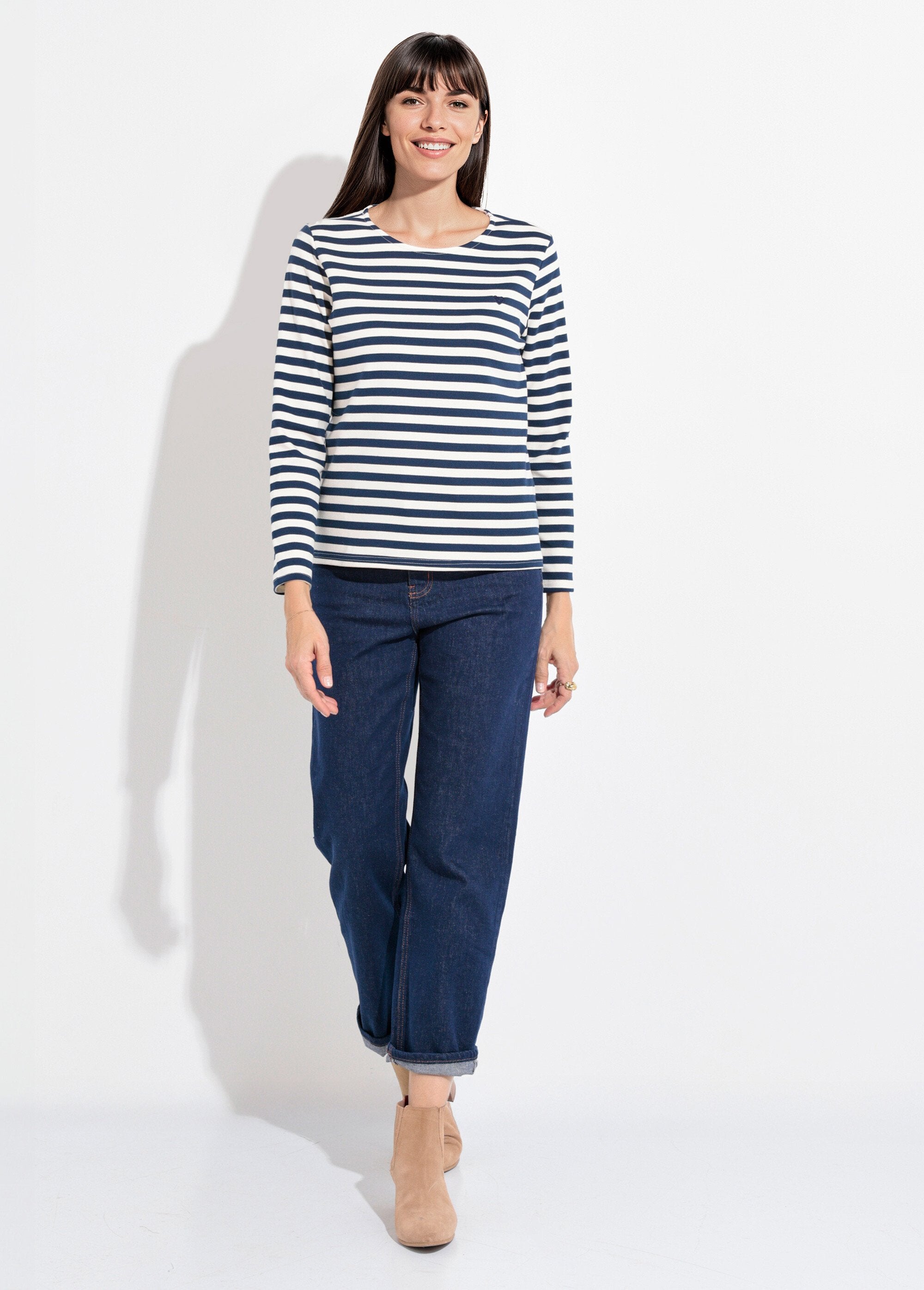 Cappello_da_marinaio_con_ricamo_a_cuore_e_scollo_a_pallina_Marine_SF1_slim