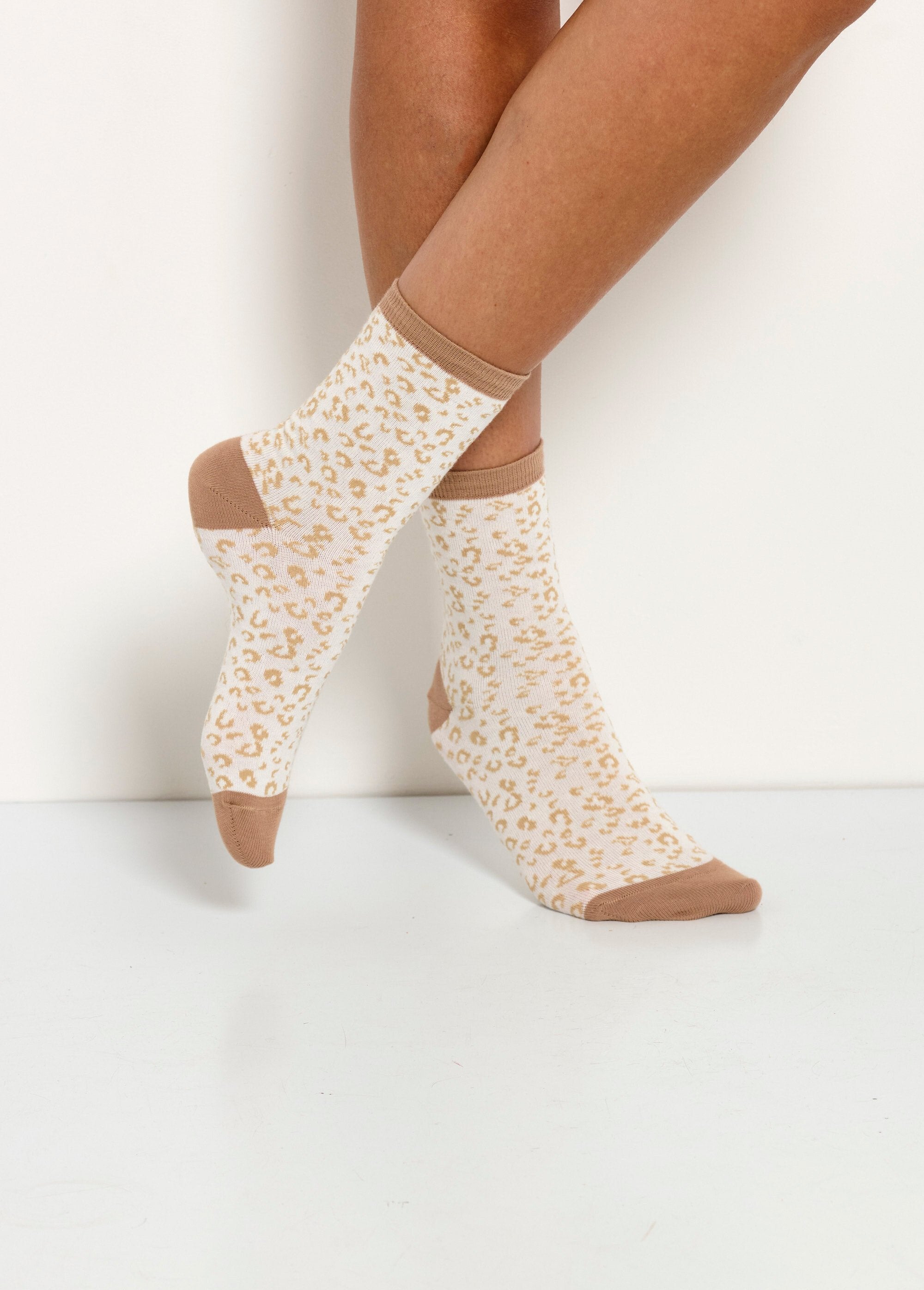 Calze_al_ginocchio_con_stampa_leopardata_-_confezione_da_3_paia_Ivoire_lot3_FA2_slim