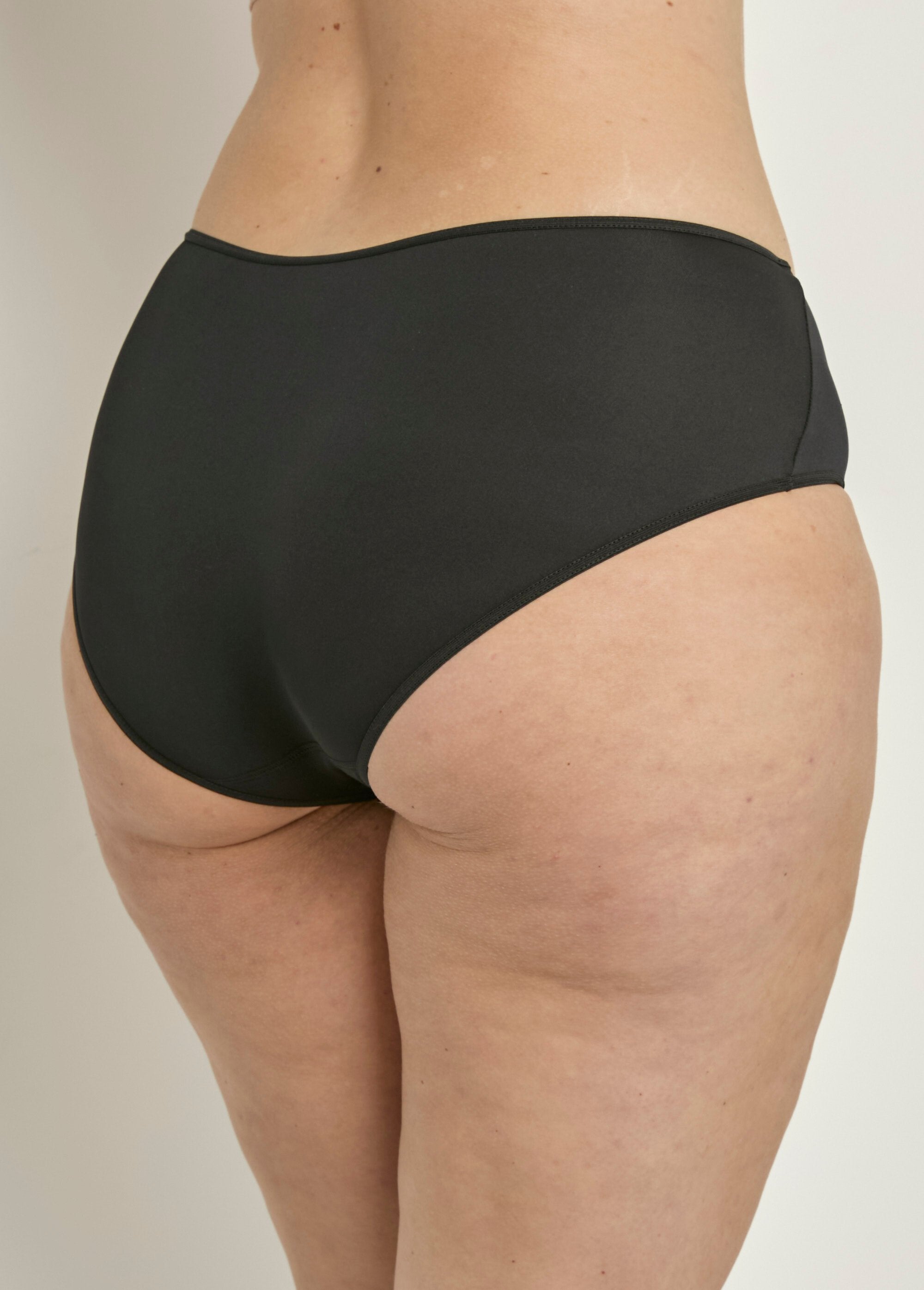 Miss_Mary®_-_Mutandine_morbide_di_base_Noir_DO1_curvy