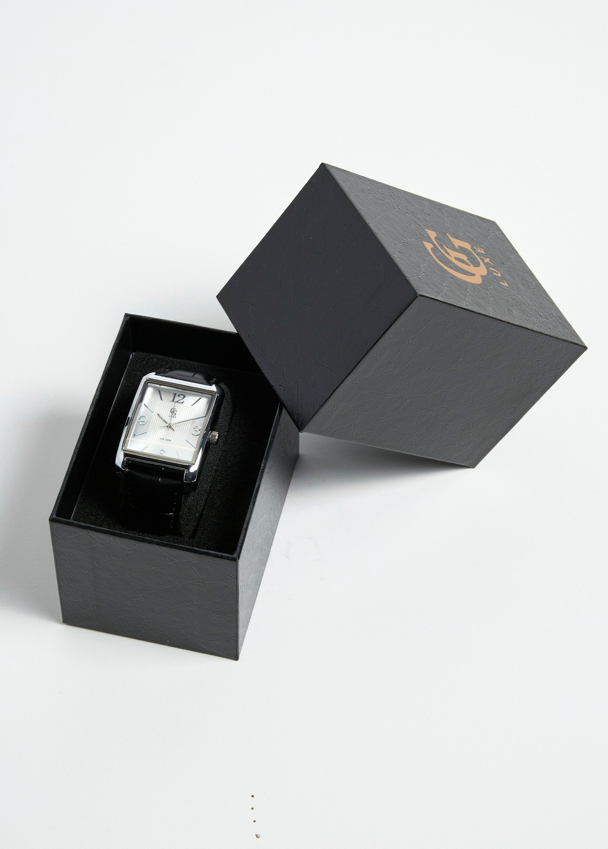 Orologio_rettangolare_in_acciaio_inossidabile_e_pelle_stile_coccodrillo_Noir_DE4_slim