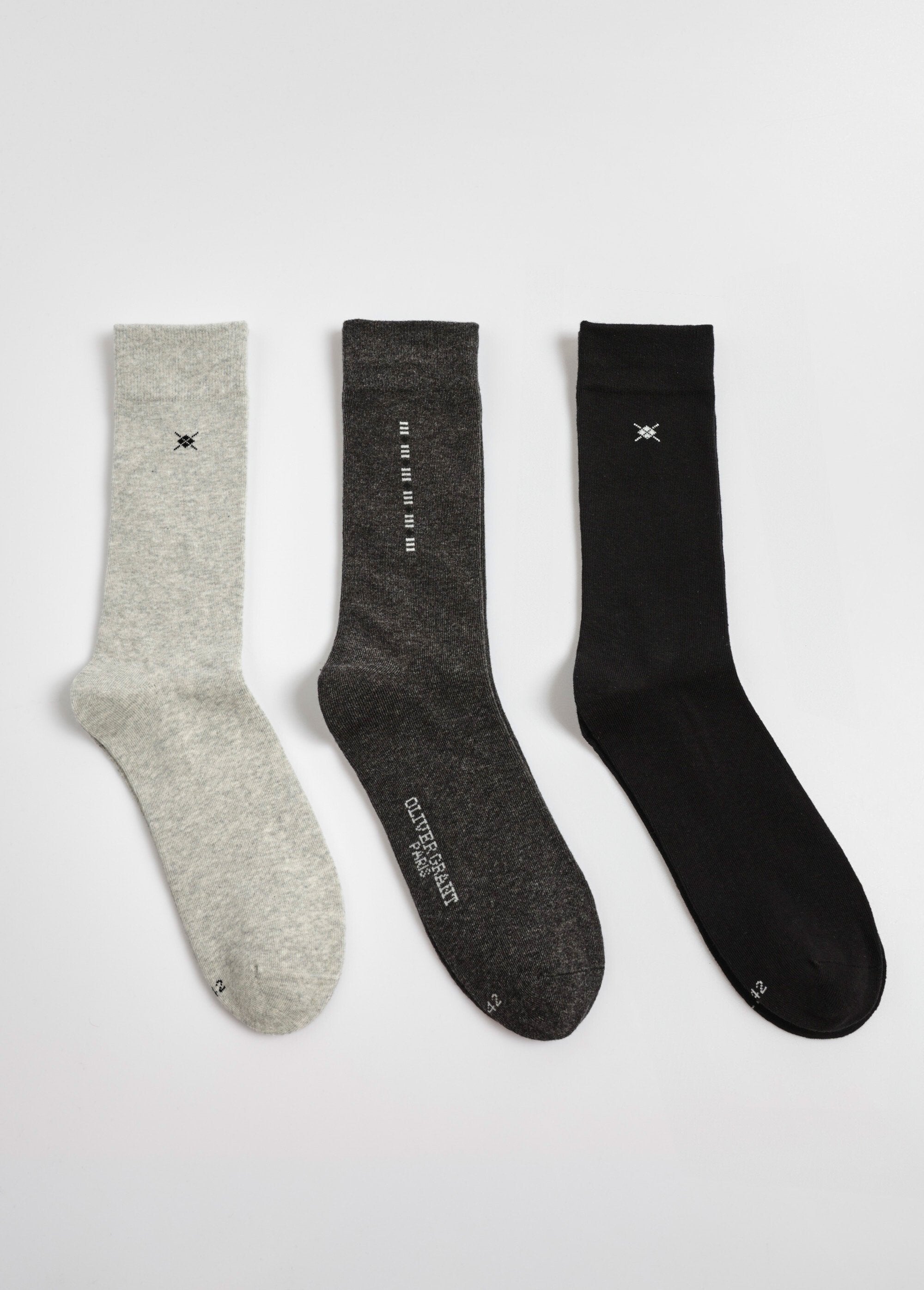 Un_paio_di_calzini_piccoli_a_fantasia_Assortis_noir_DE1_slim