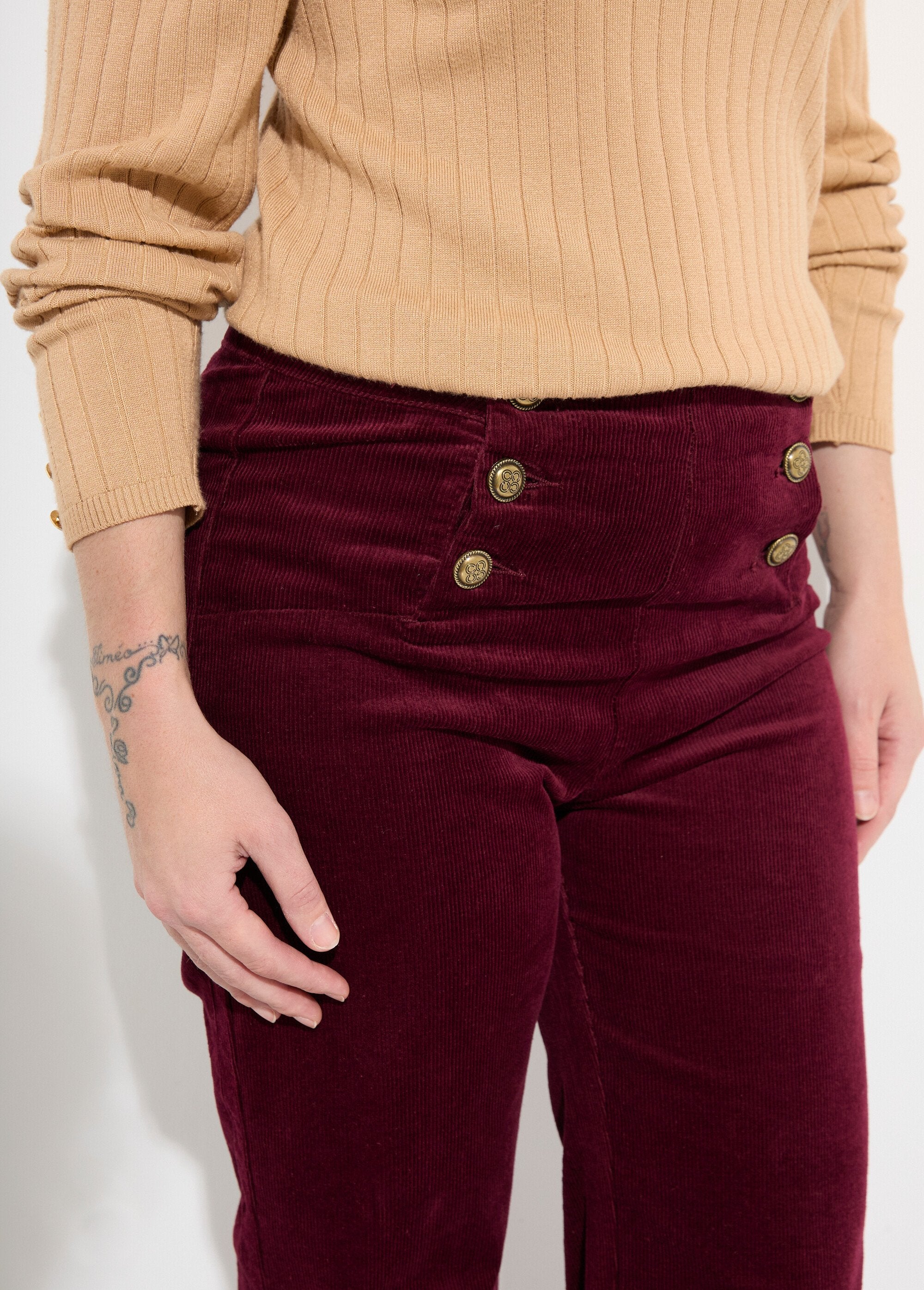 Pantaloni_svasati_in_velluto_Bordeaux_DE1_slim