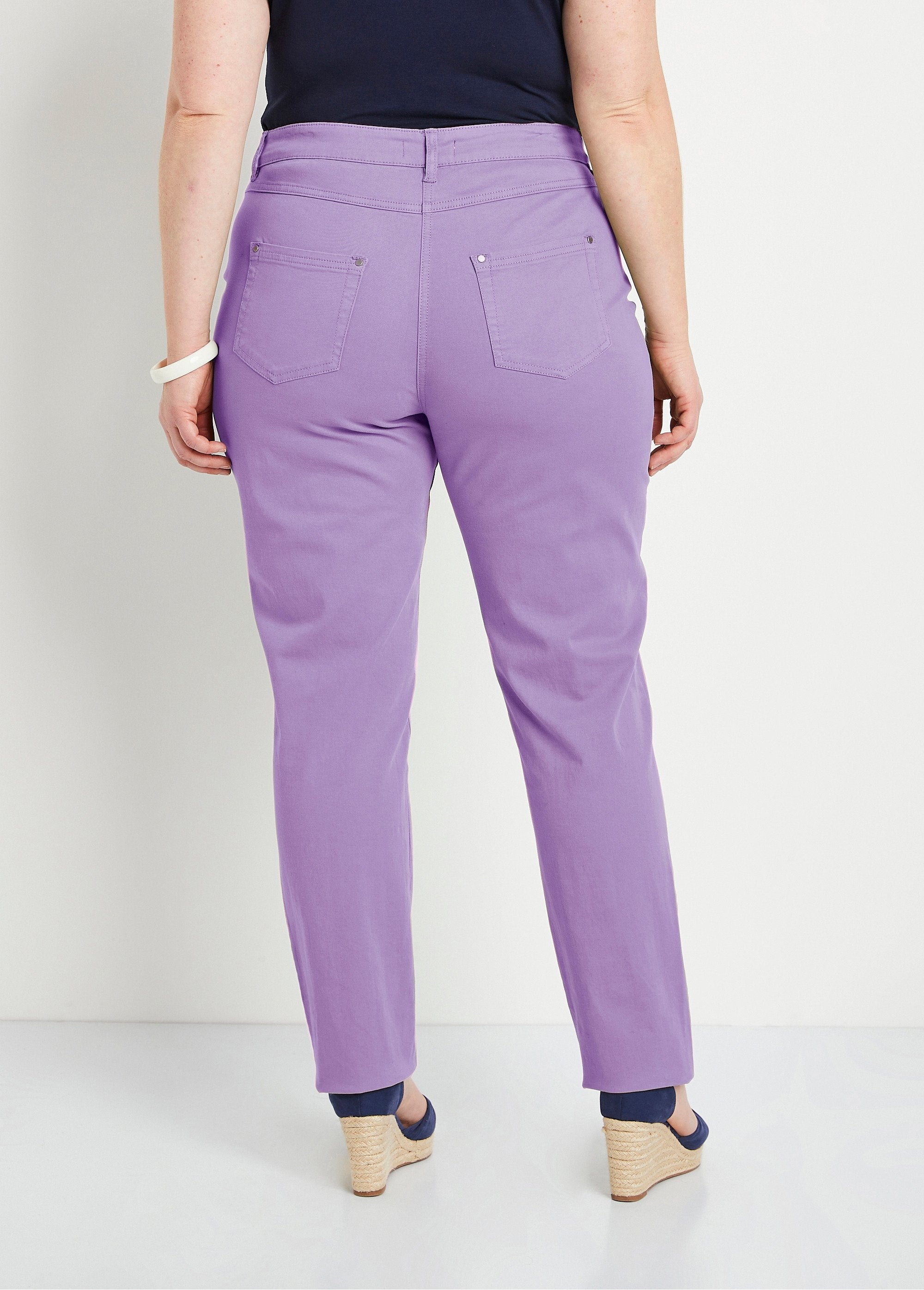 Pantaloni_5_tasche_a_gamba_dritta_in_cotone_elasticizzato_Violet_DO1_curvy