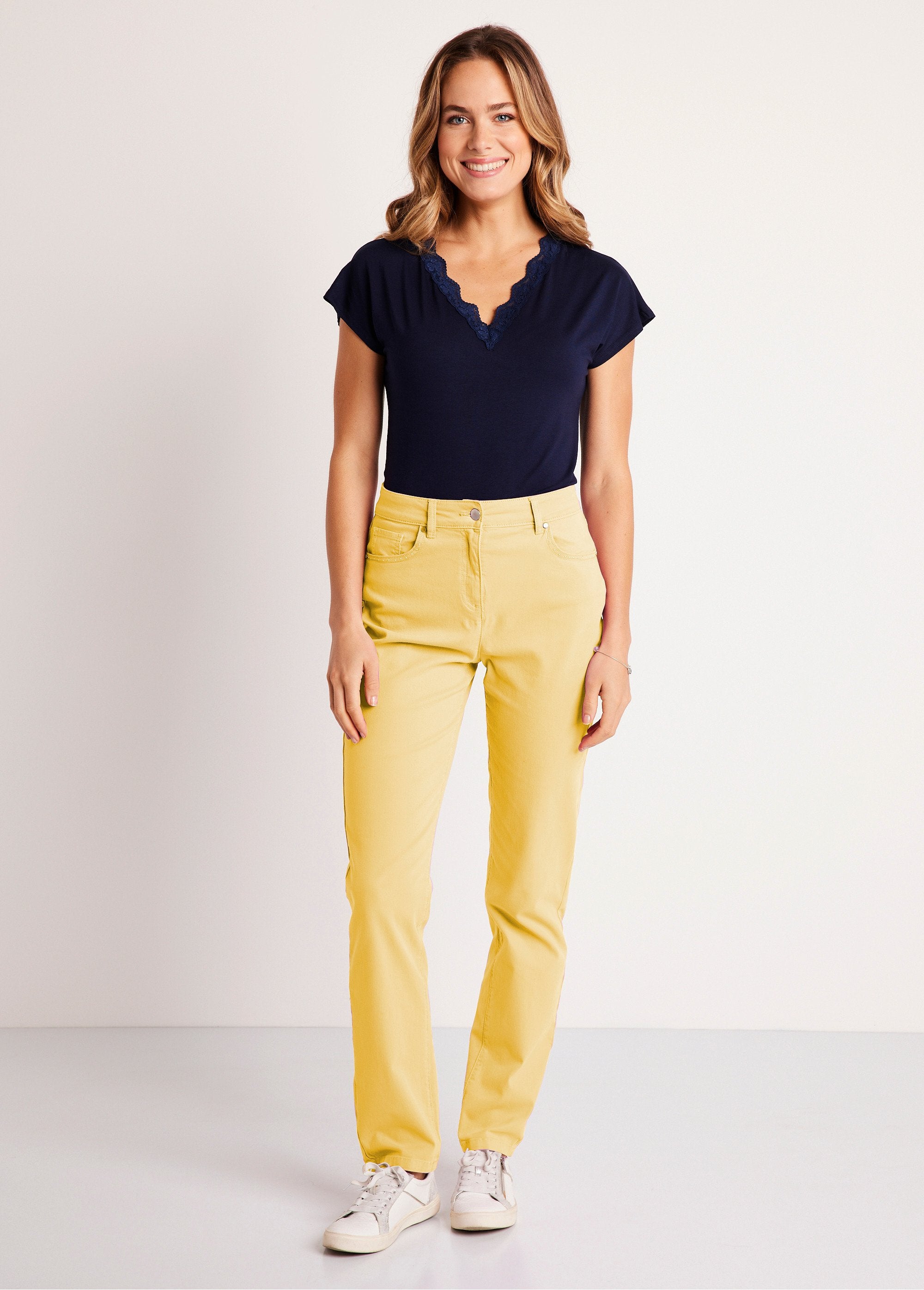 Pantaloni_5_tasche_a_gamba_dritta_in_cotone_elasticizzato_Jaune_SF1_slim