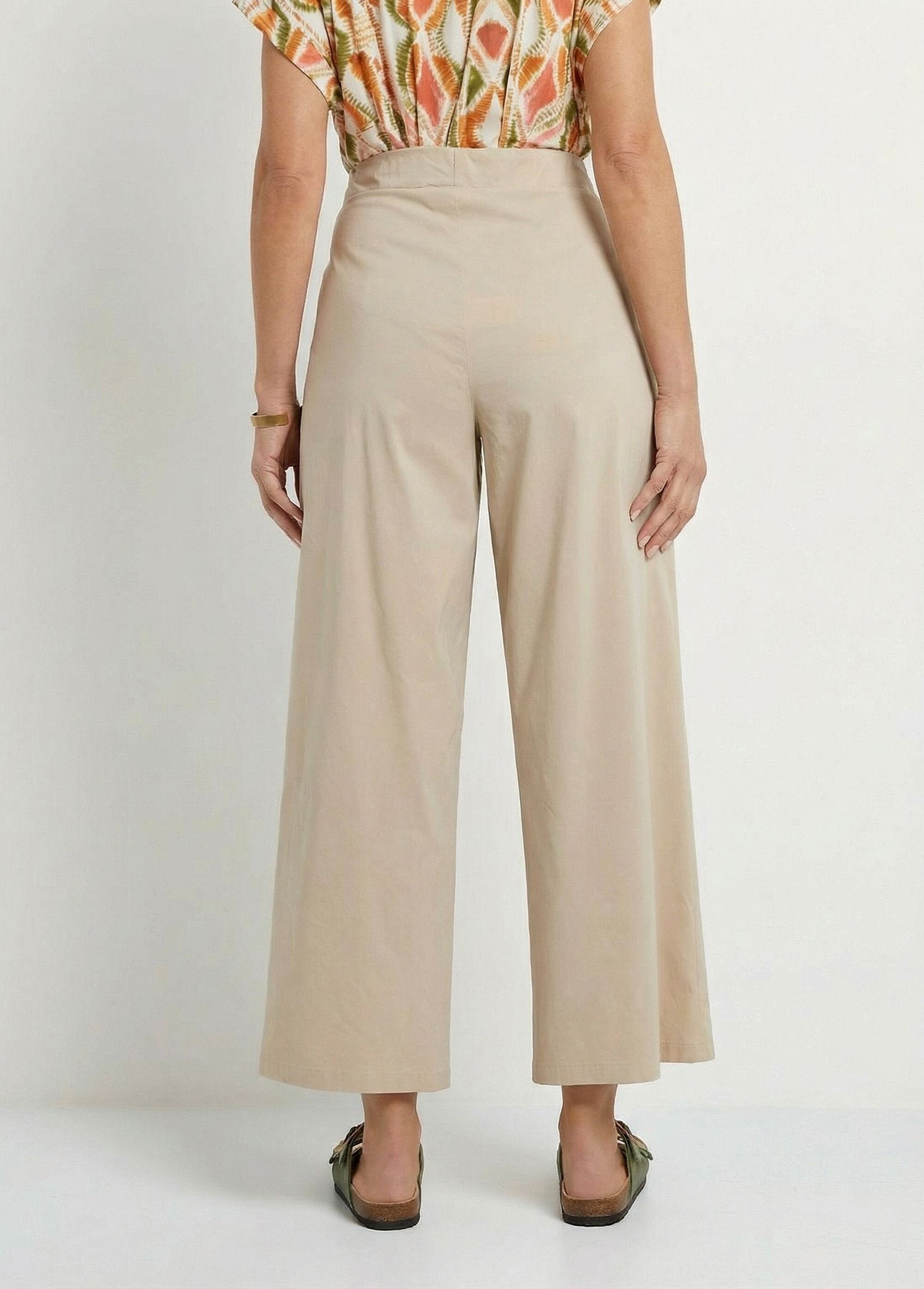 Pantaloni_a_gamba_dritta_con_pinces_ed_elastico_in_vita_Beige_DO1_slim