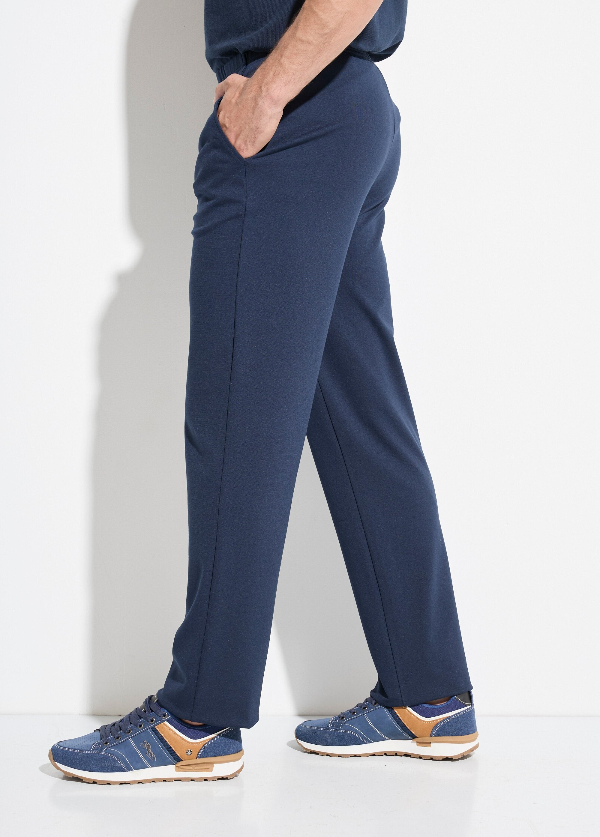 Pantaloni_a_gamba_dritta_con_elastico_in_vita_in_tessuto_elasticizzato_Marine_DR1_slim