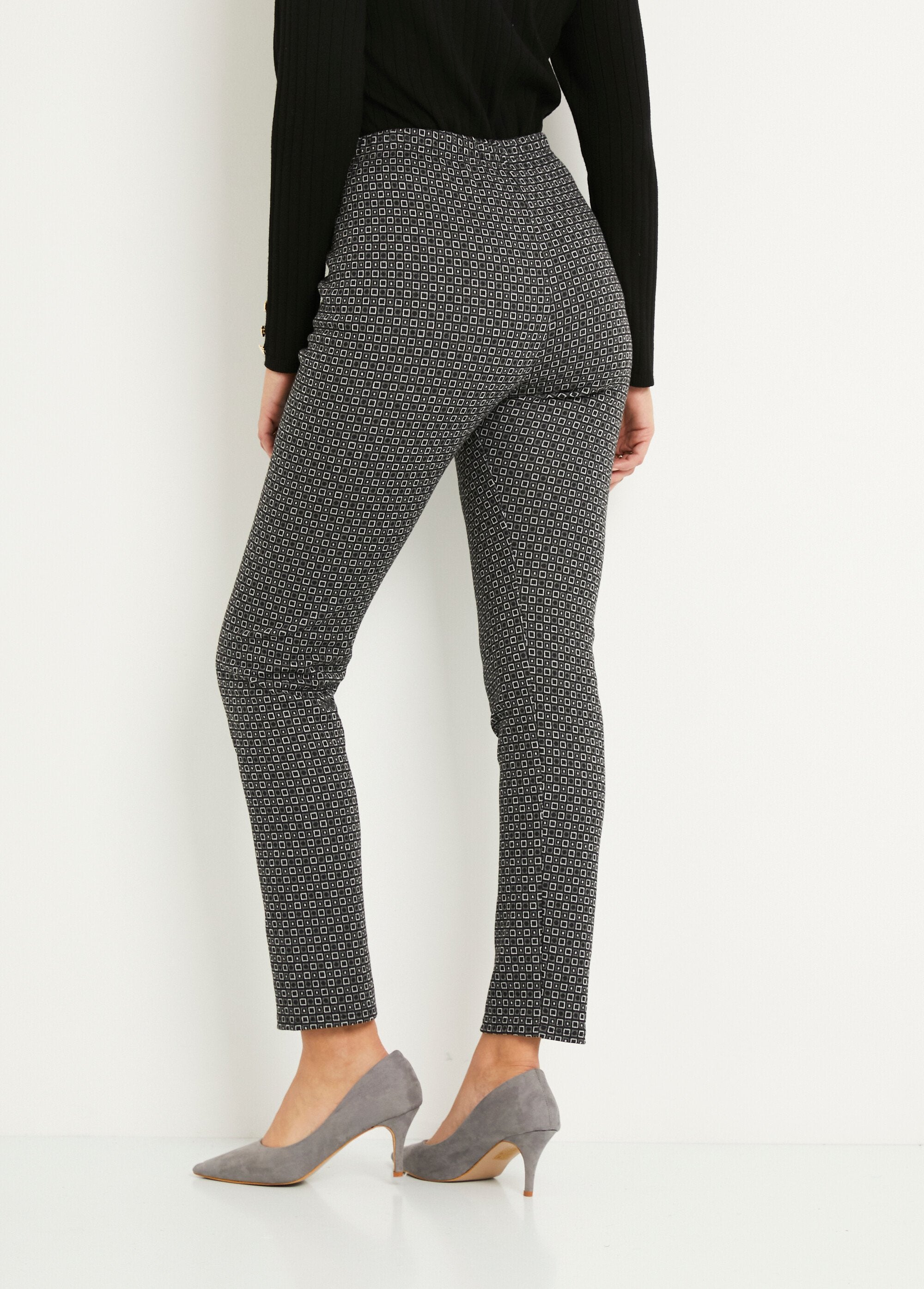Pantaloni_dritti_affusolati_con_elastico_jacquard_in_vita_Gris_et_noir_DO1_slim