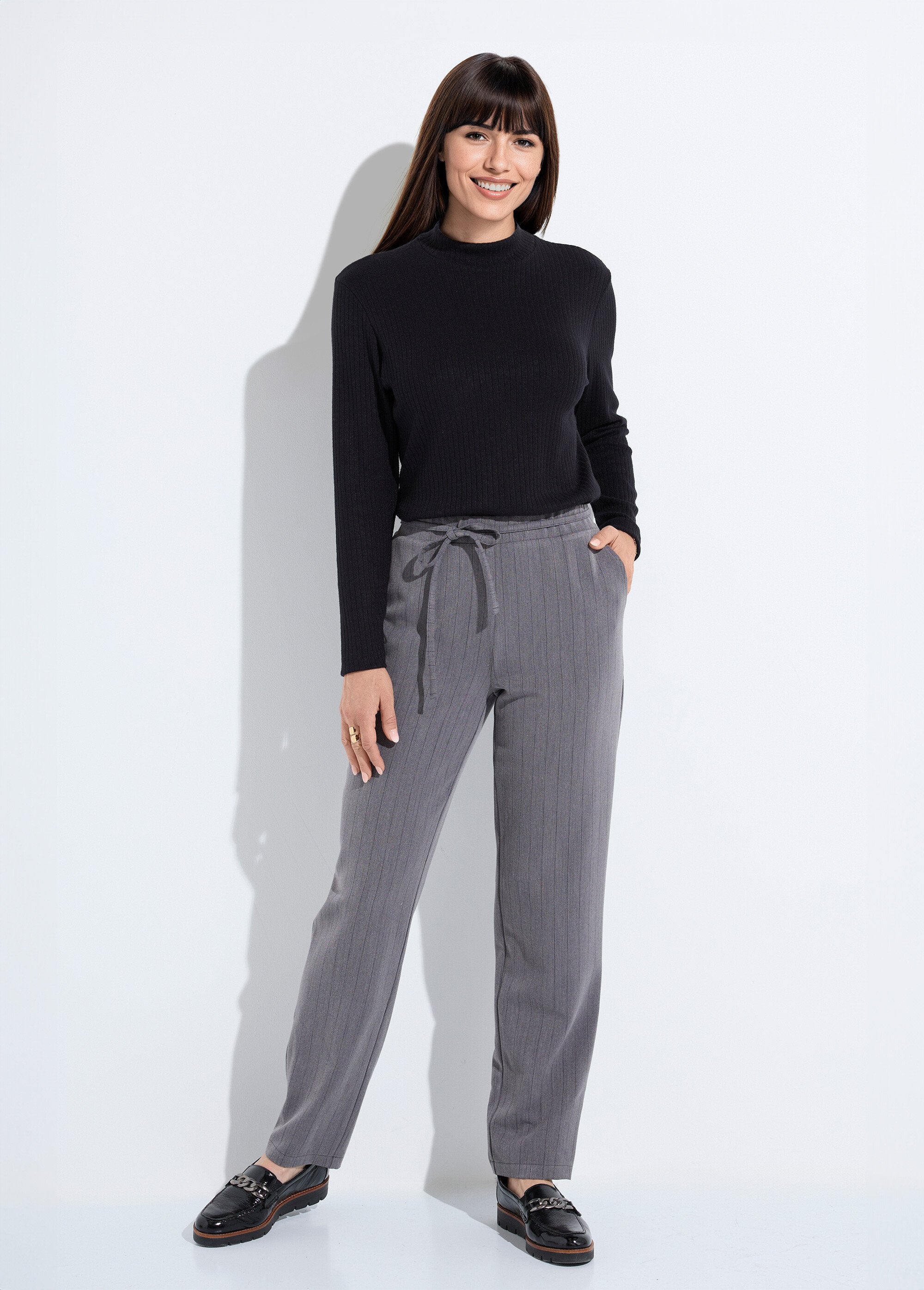 Pantaloni_a_gamba_dritta_con_elastico_a_3/4_in_vita_Gris_et_noir_SF1_slim