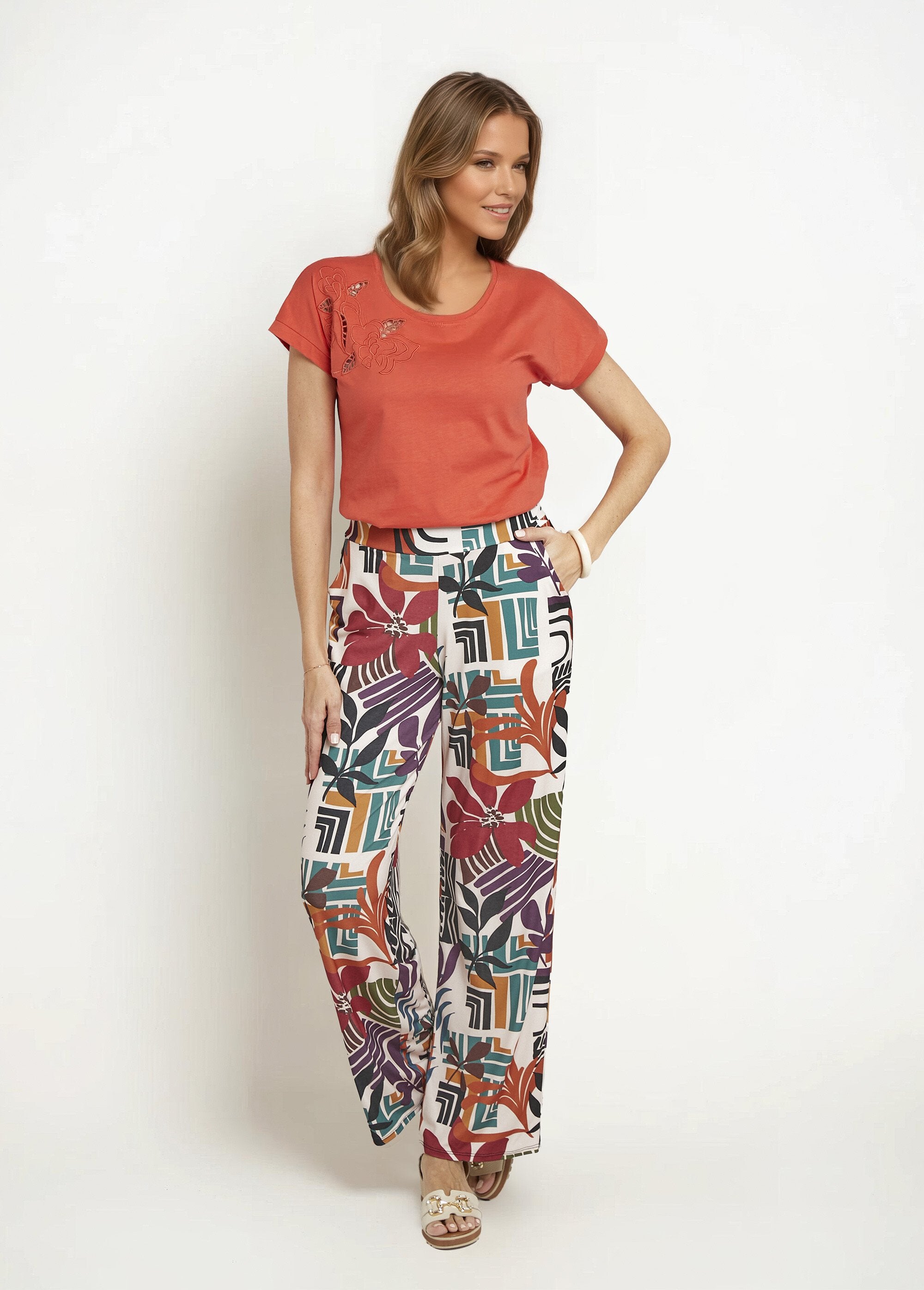 Pantaloni_elasticizzati_fluidi_con_grafica_floreale_Beige_imprime_SF1_slim