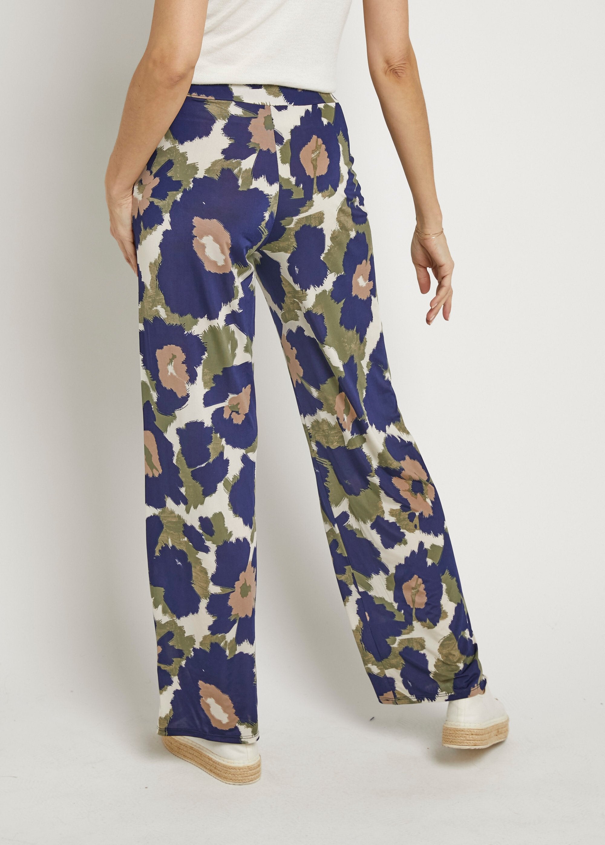 Pantaloni_elasticizzati_fluidi_con_un_elegante_design_floreale_Marine_et_kaki_DO1_slim